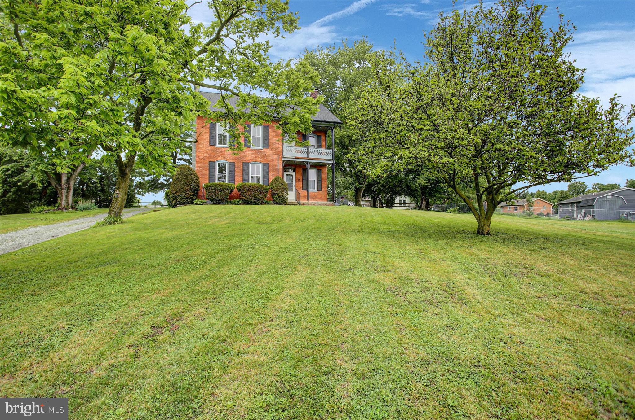 BROOKSIDE - Residential