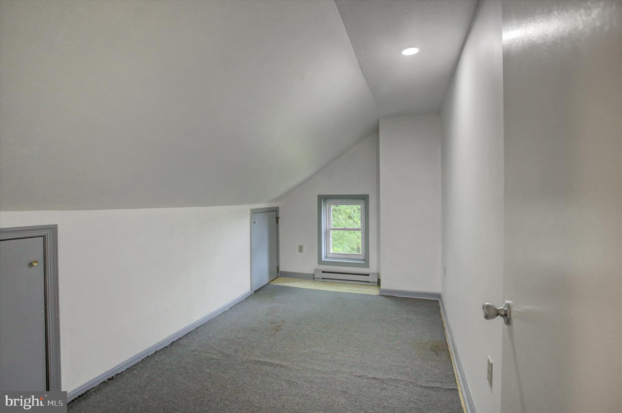 BROOKSIDE - Residential