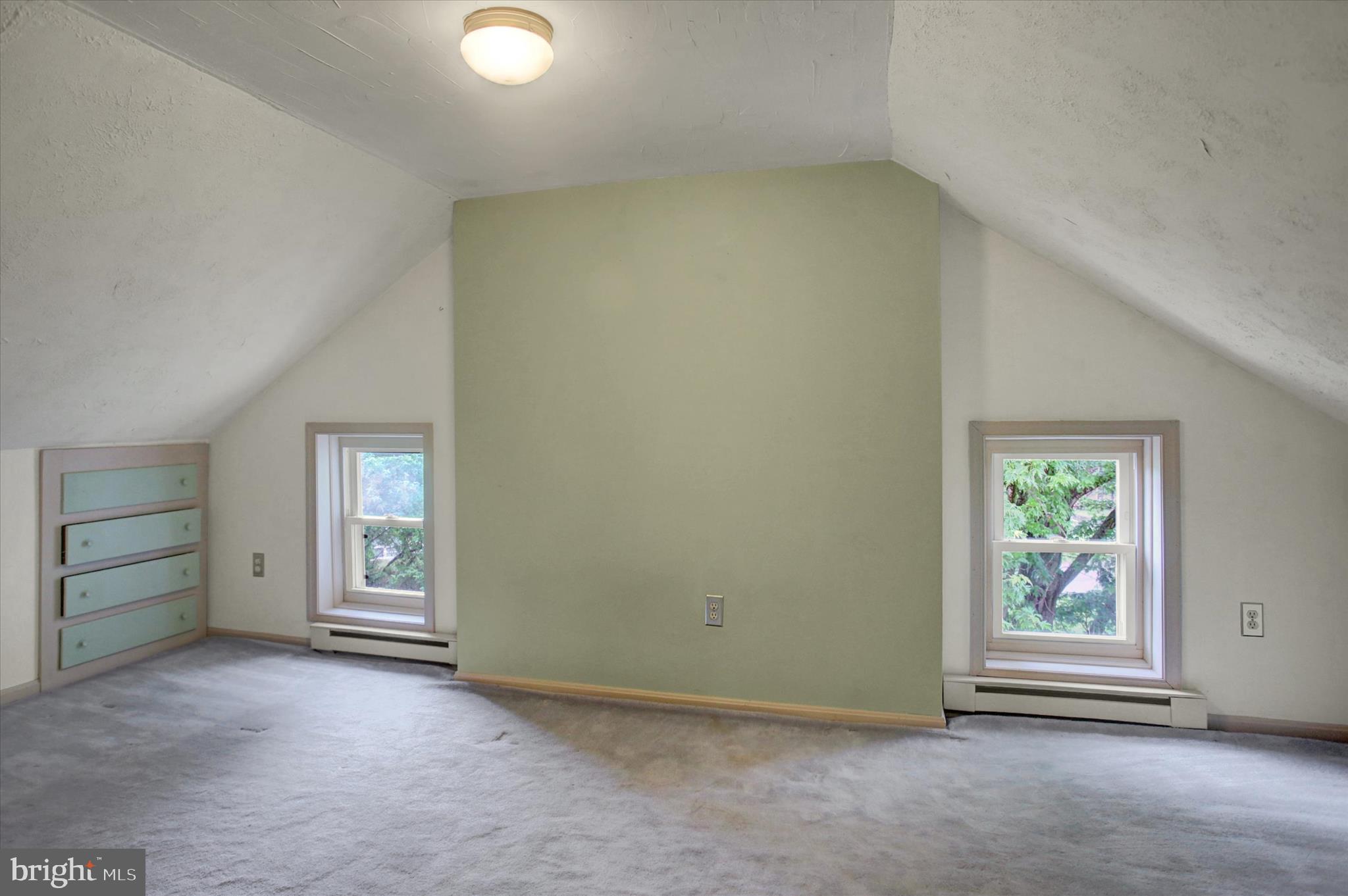 BROOKSIDE - Residential