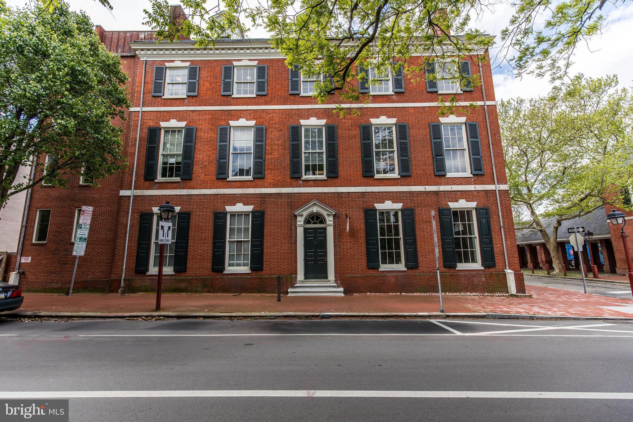 - Commercial Lease