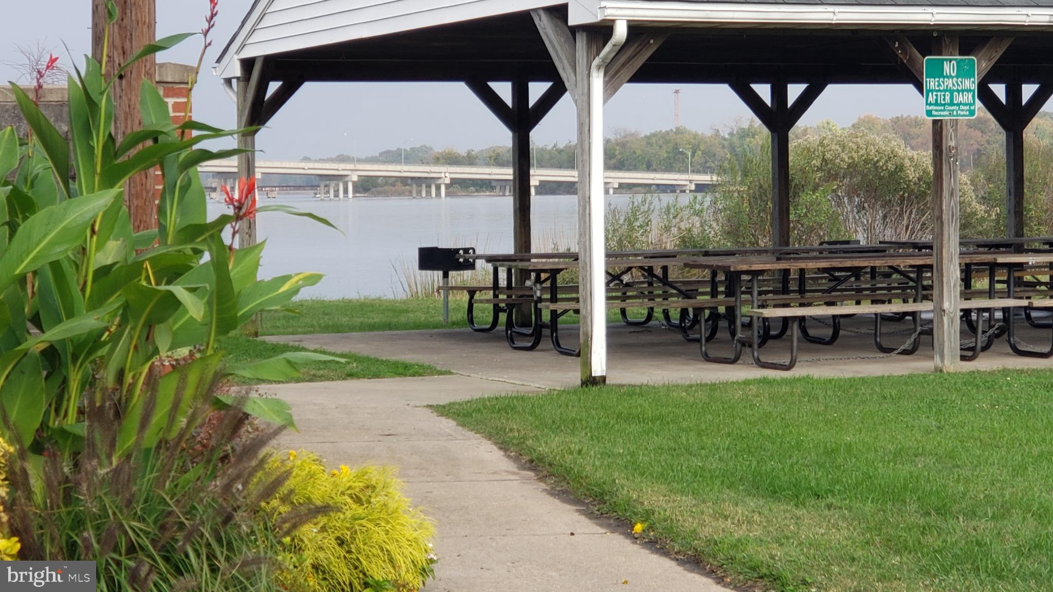 MURRAY POINT - Residential