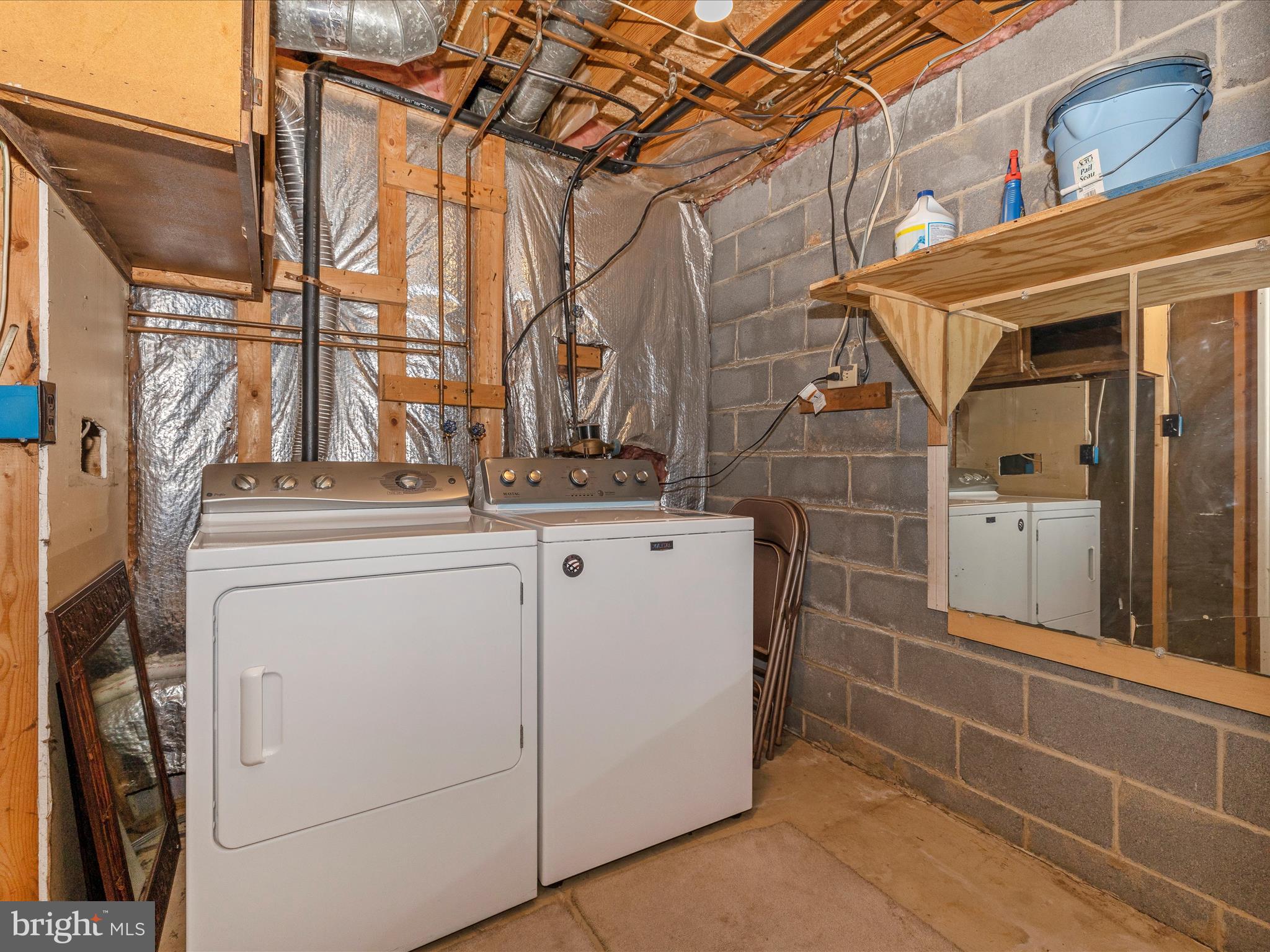 GUNNERS LAKE VILLAGE - Residential