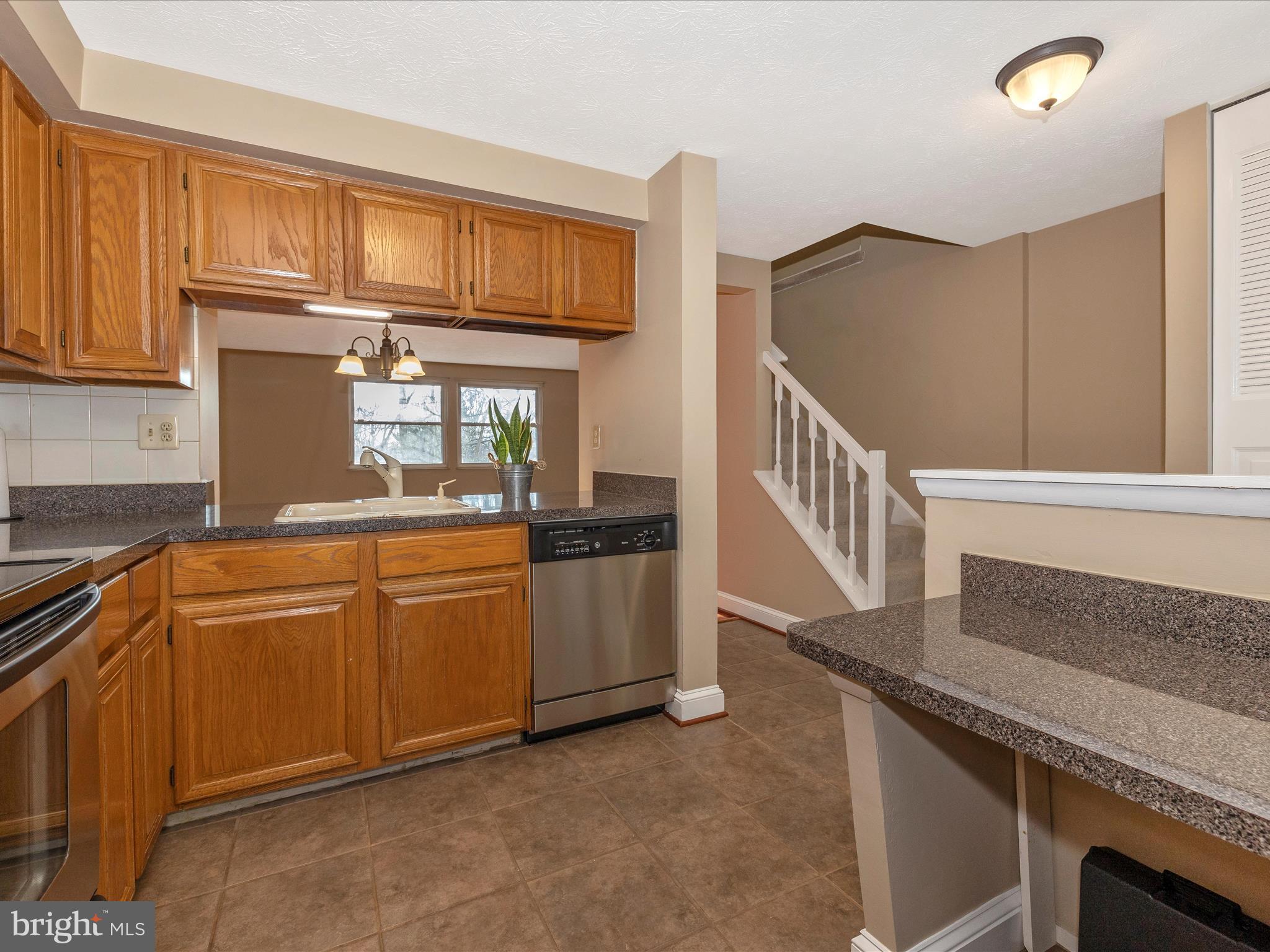 GUNNERS LAKE VILLAGE - Residential