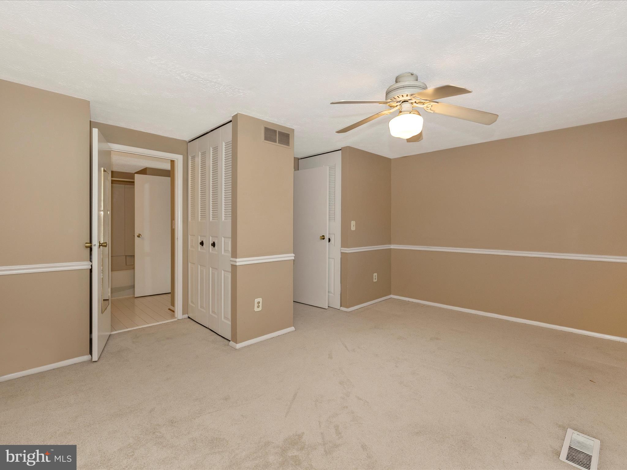 GUNNERS LAKE VILLAGE - Residential