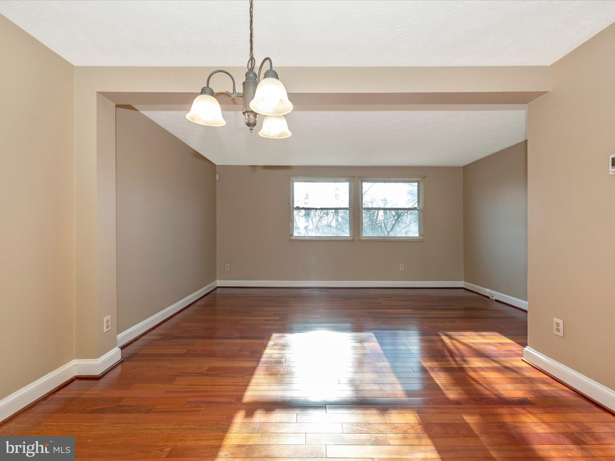 GUNNERS LAKE VILLAGE - Residential