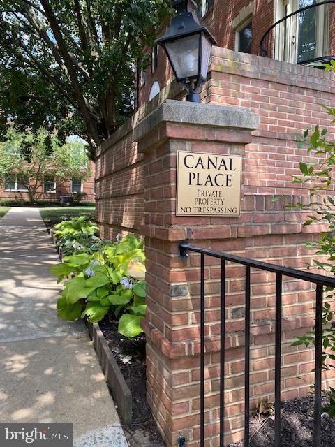 CANAL PLACE - Residential Lease