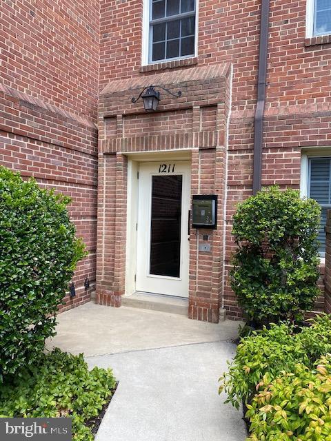 CANAL PLACE - Residential Lease