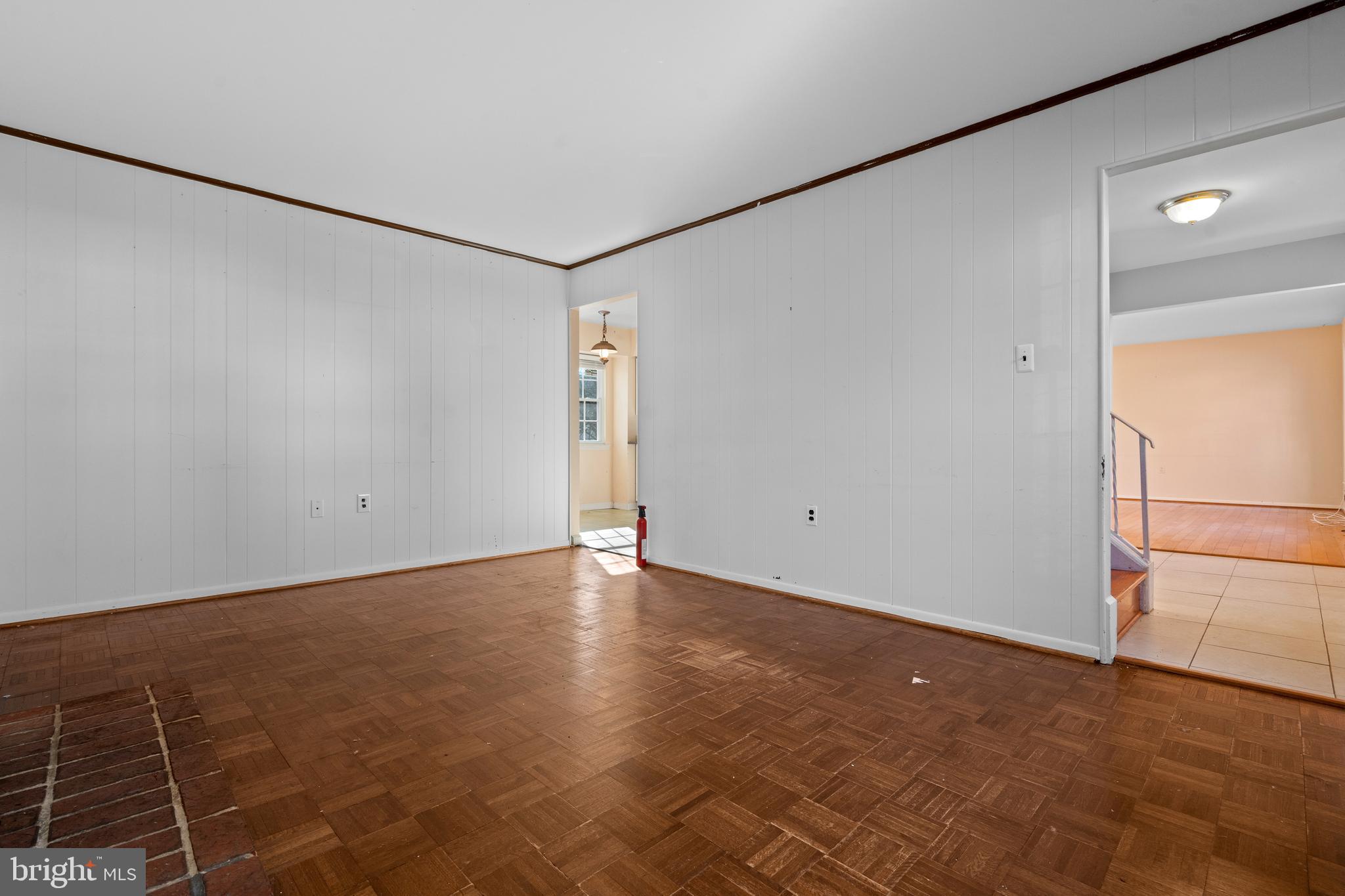 BURKE STATION SQUARE - Residential