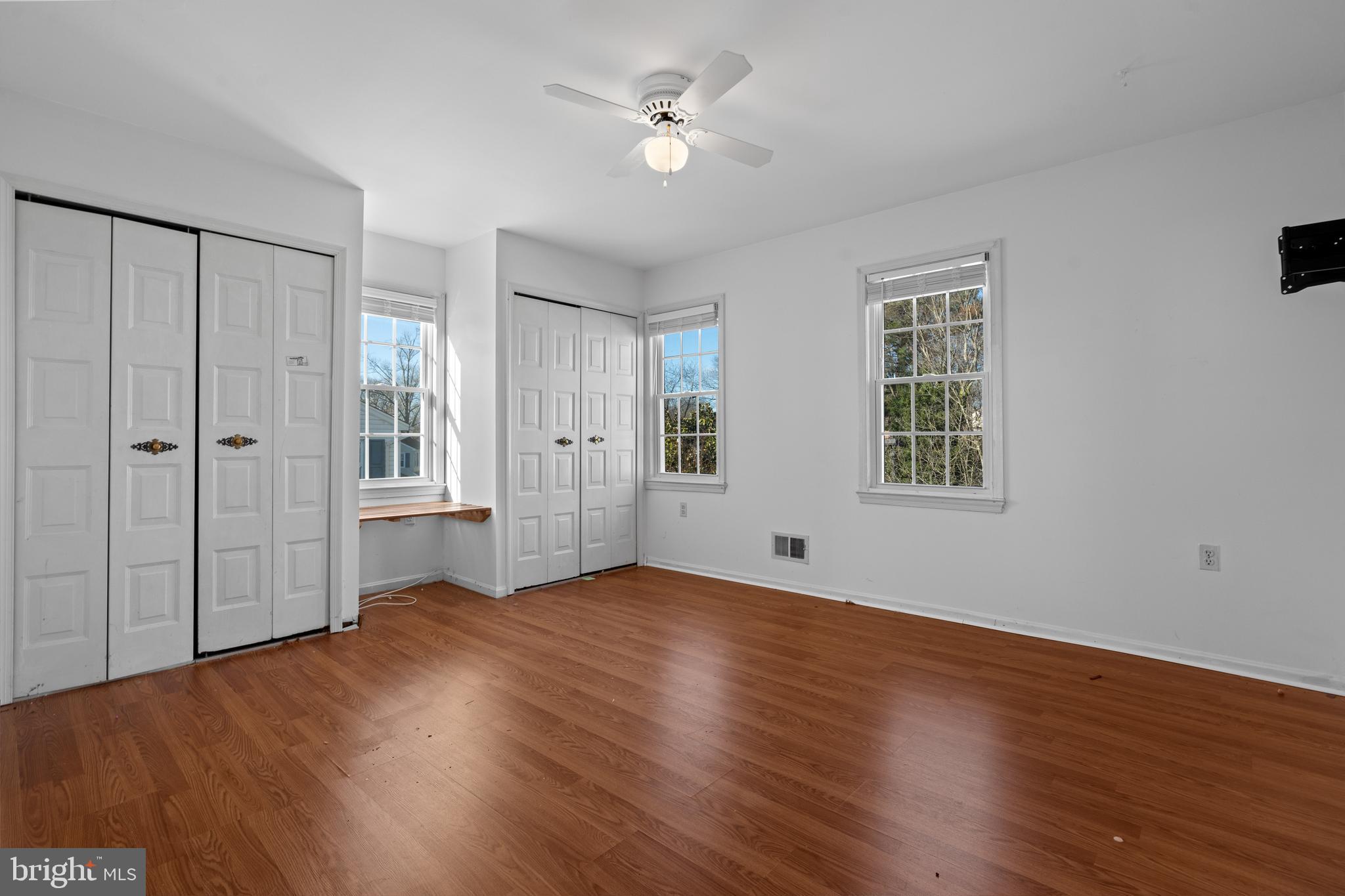 BURKE STATION SQUARE - Residential