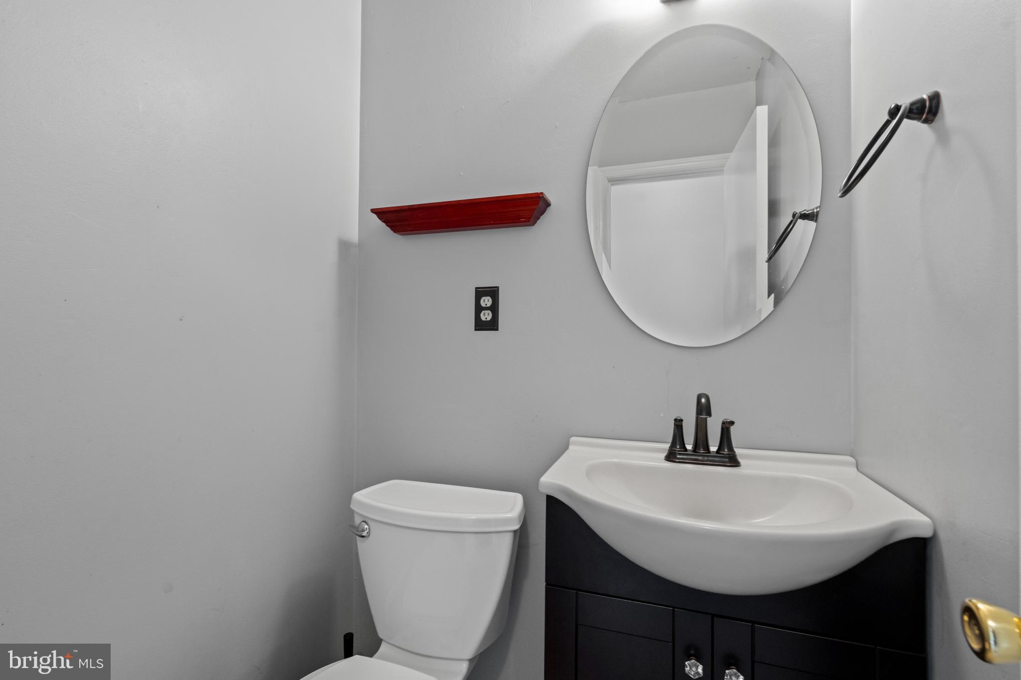 BURKE STATION SQUARE - Residential