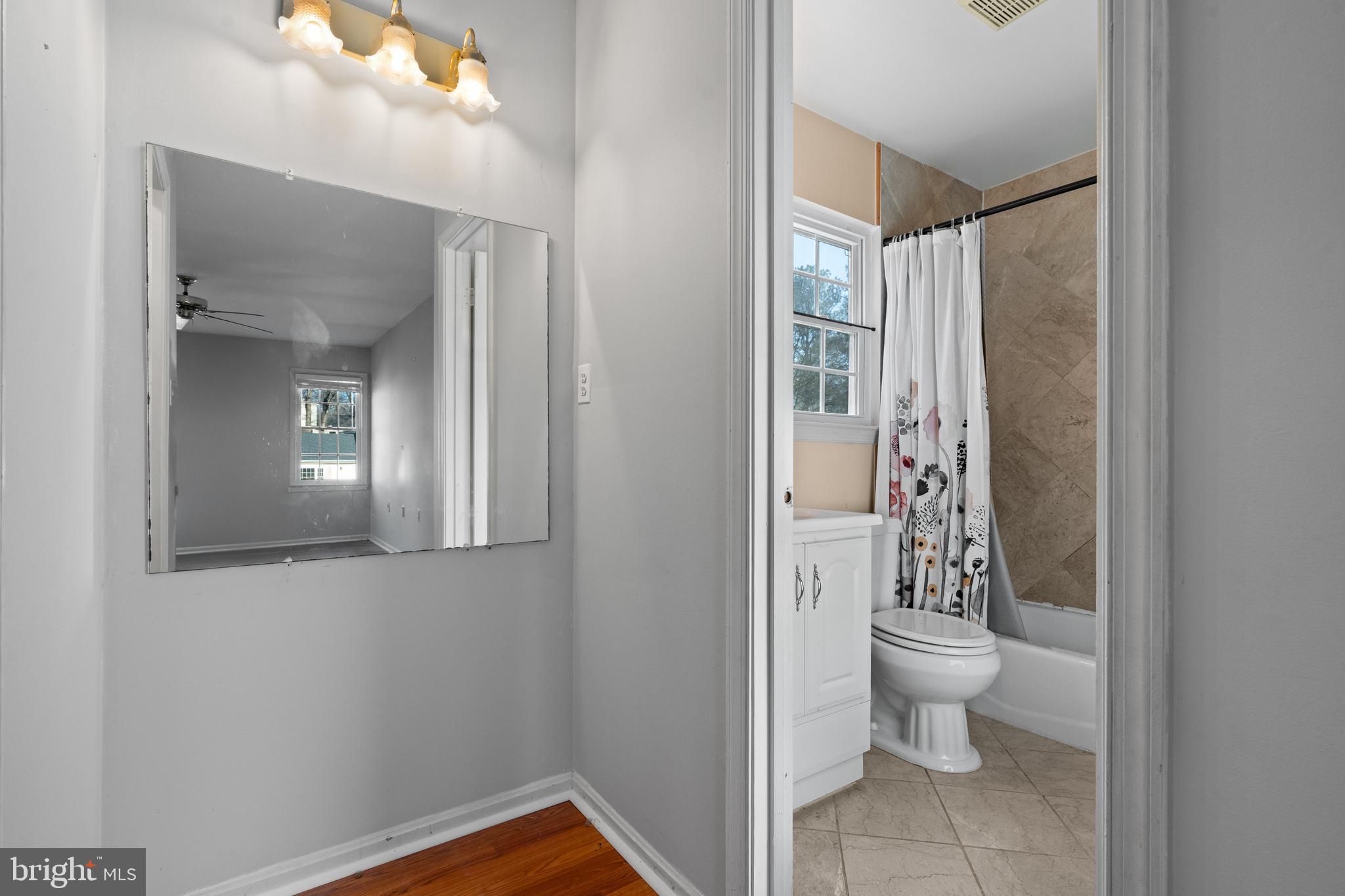 BURKE STATION SQUARE - Residential