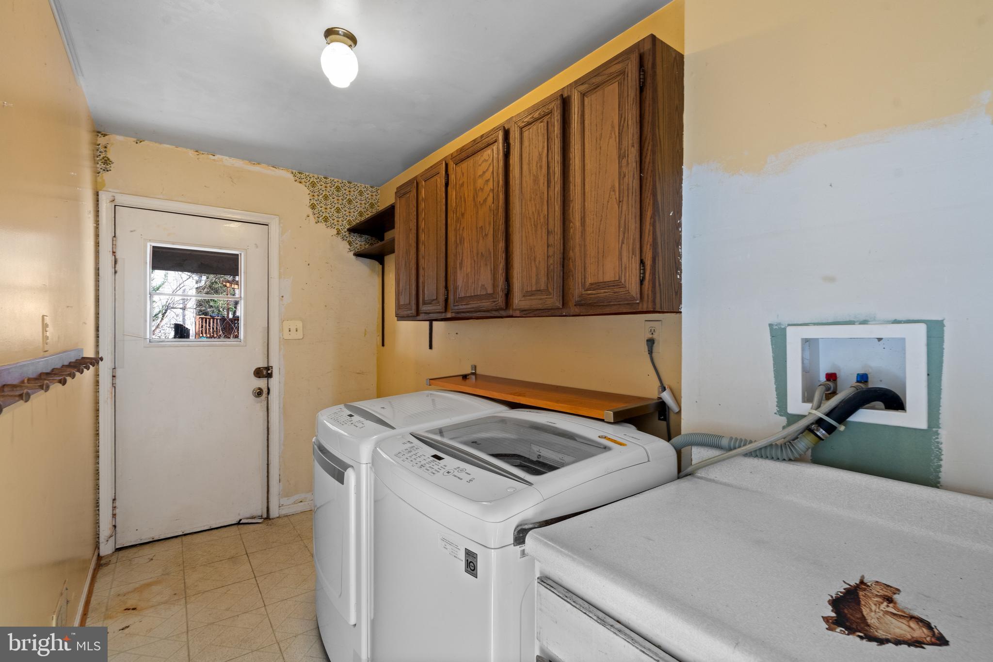 BURKE STATION SQUARE - Residential