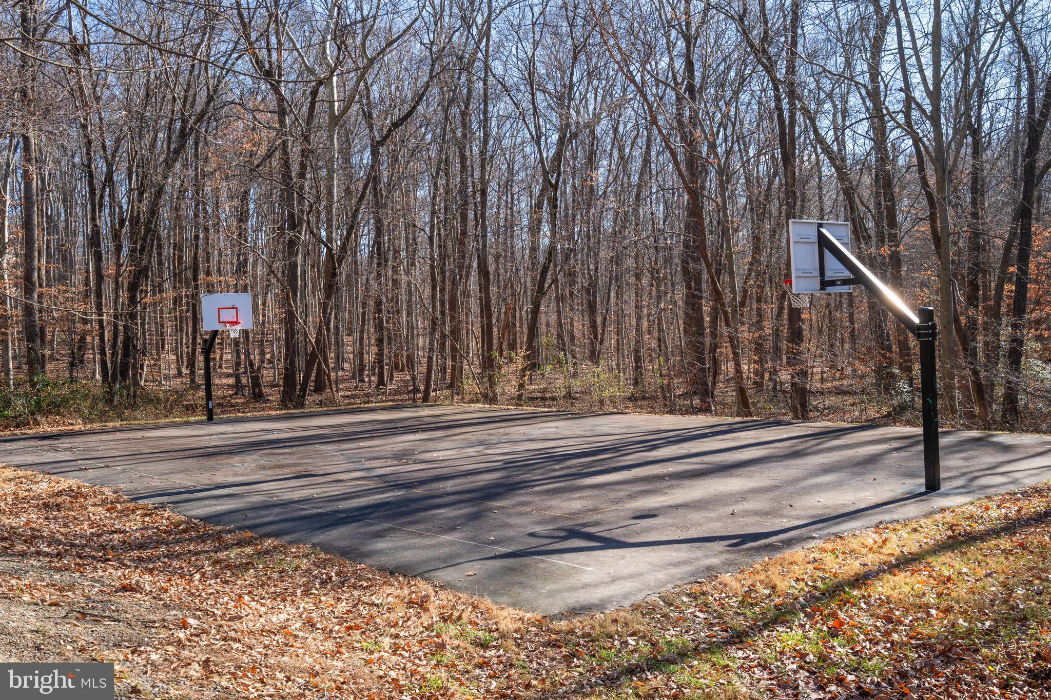 BURKE STATION SQUARE - Residential