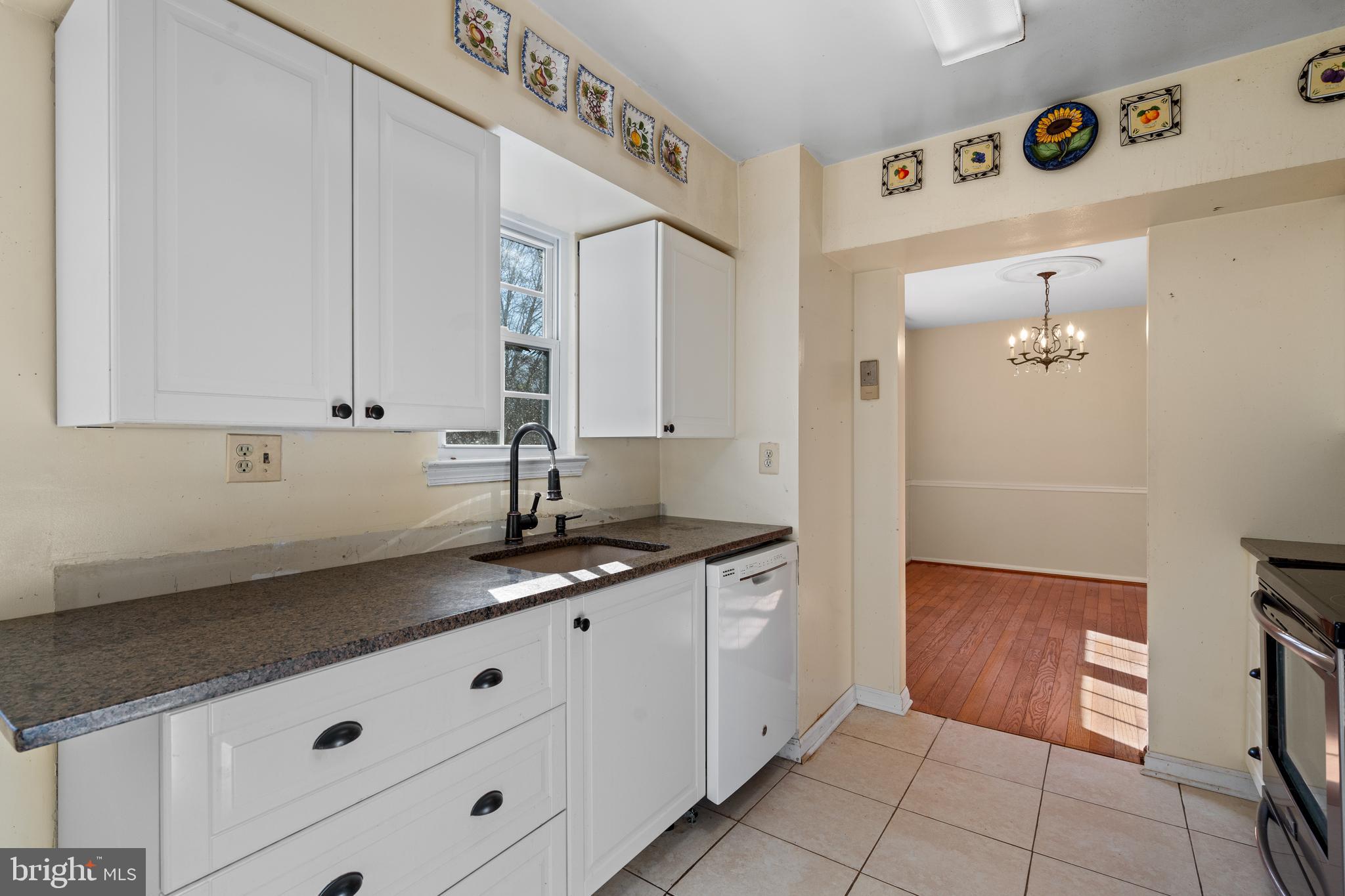 BURKE STATION SQUARE - Residential