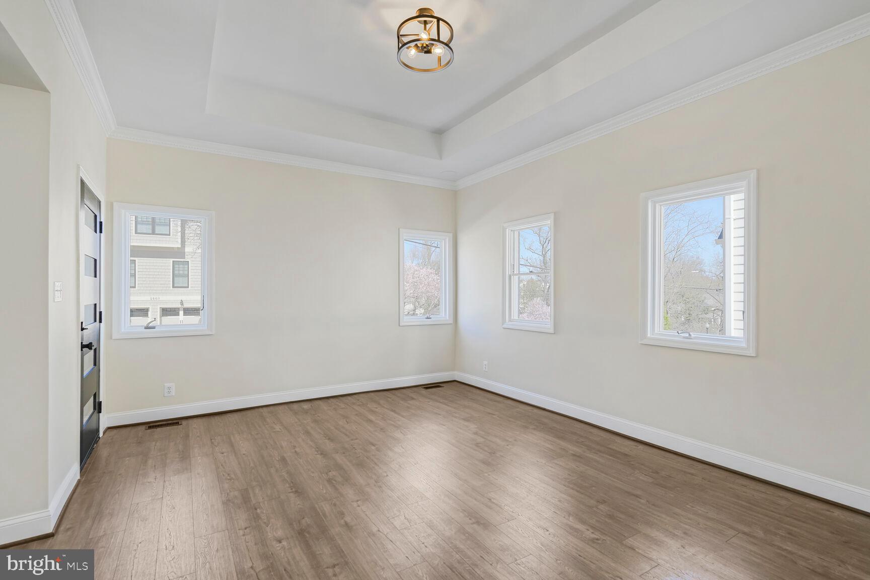 LYON PARK - Residential