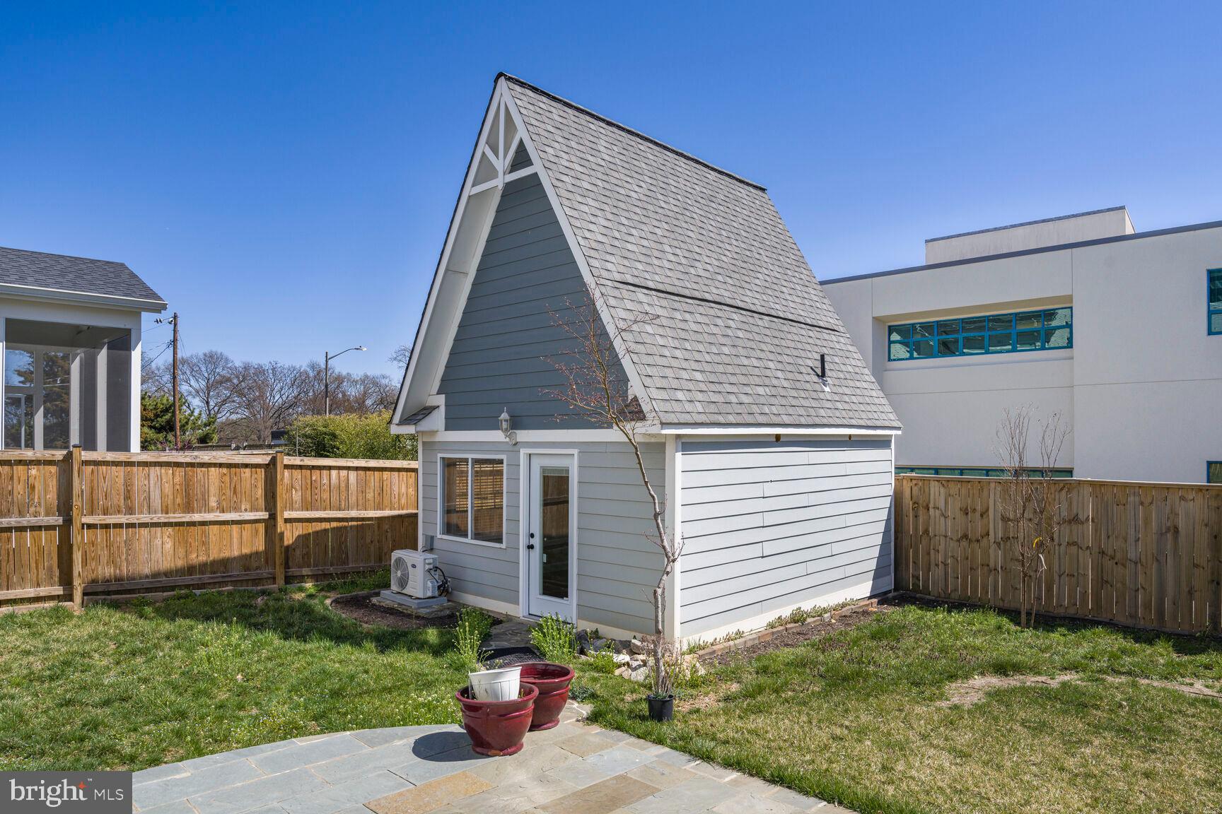 LYON PARK - Residential