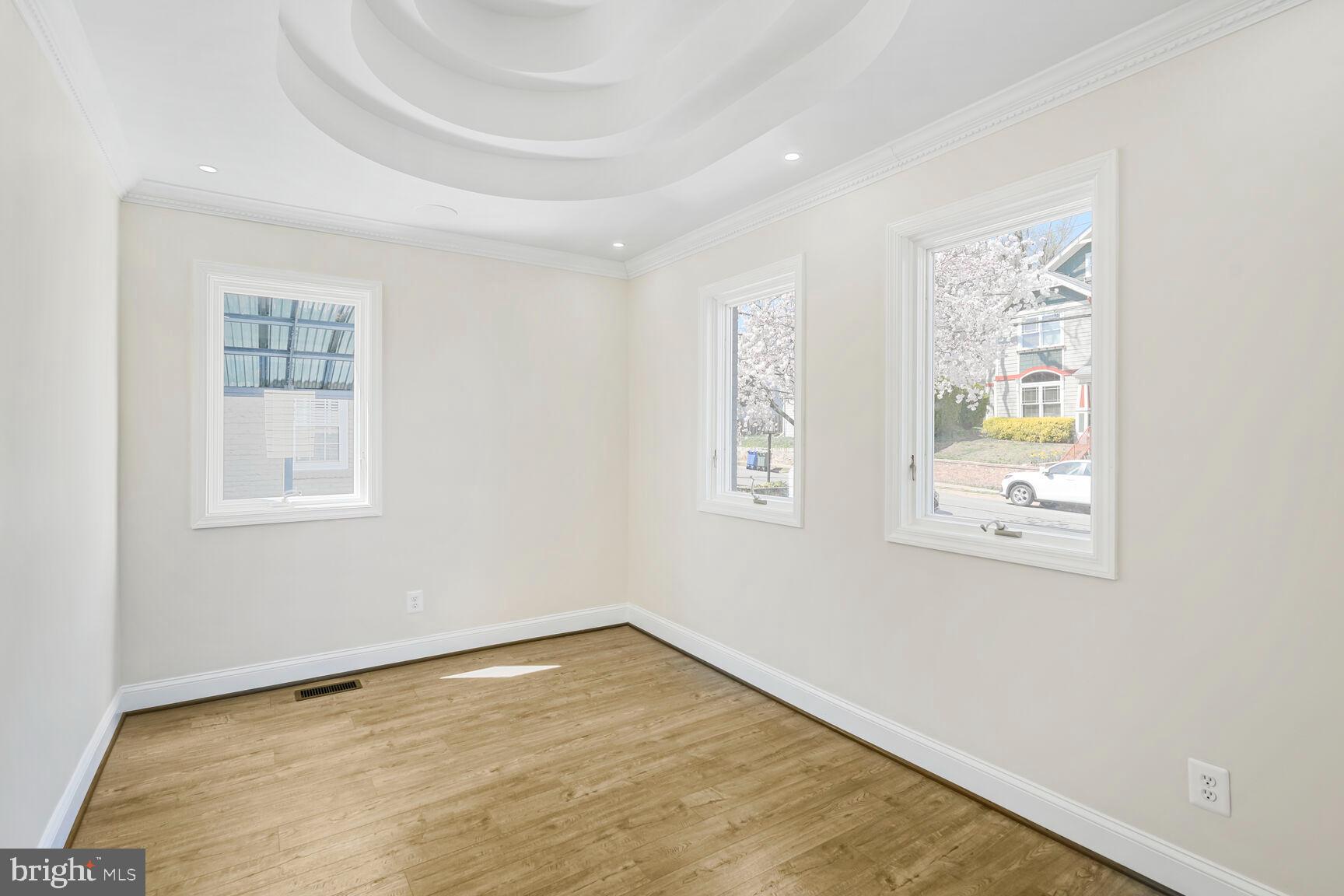 LYON PARK - Residential