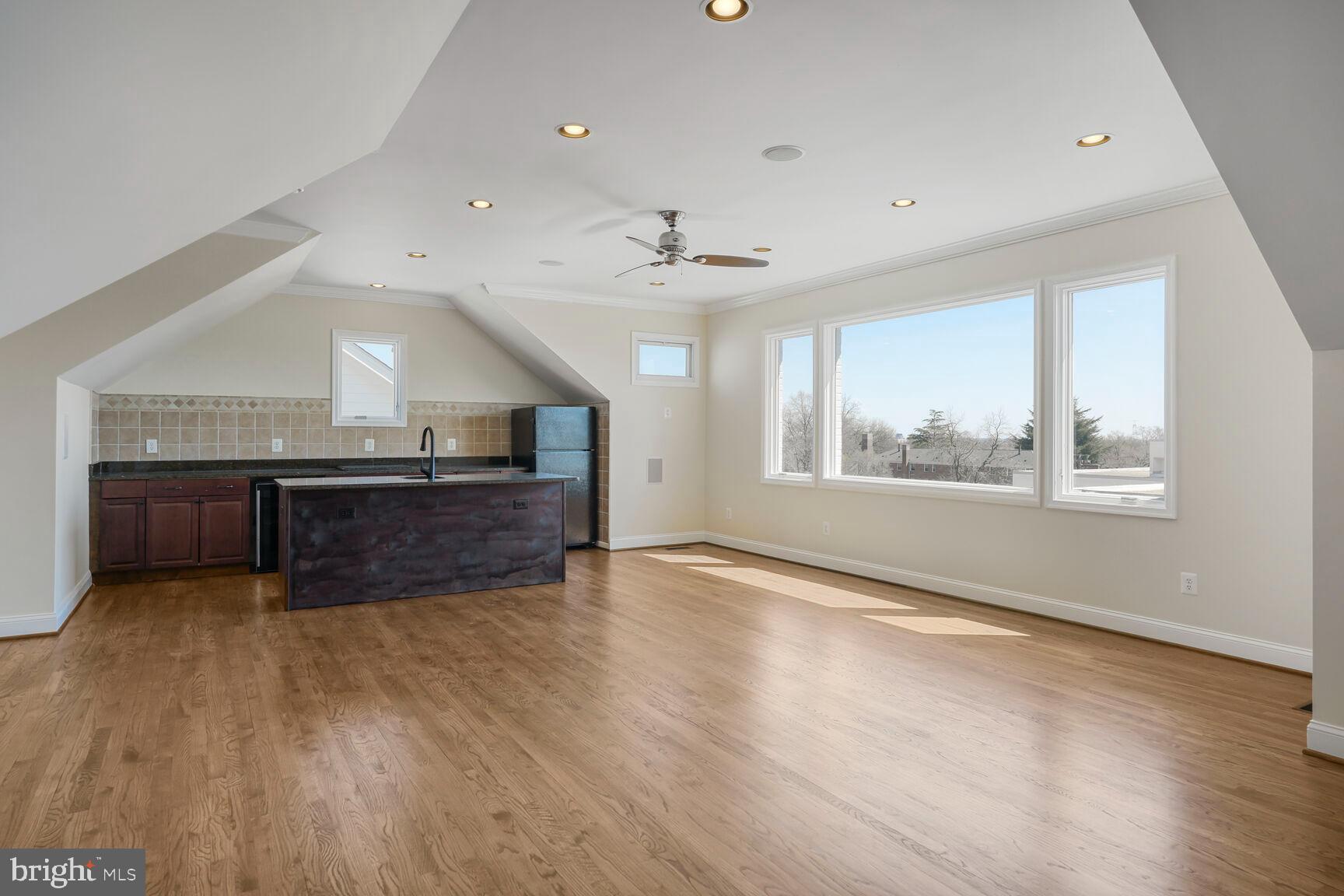 LYON PARK - Residential