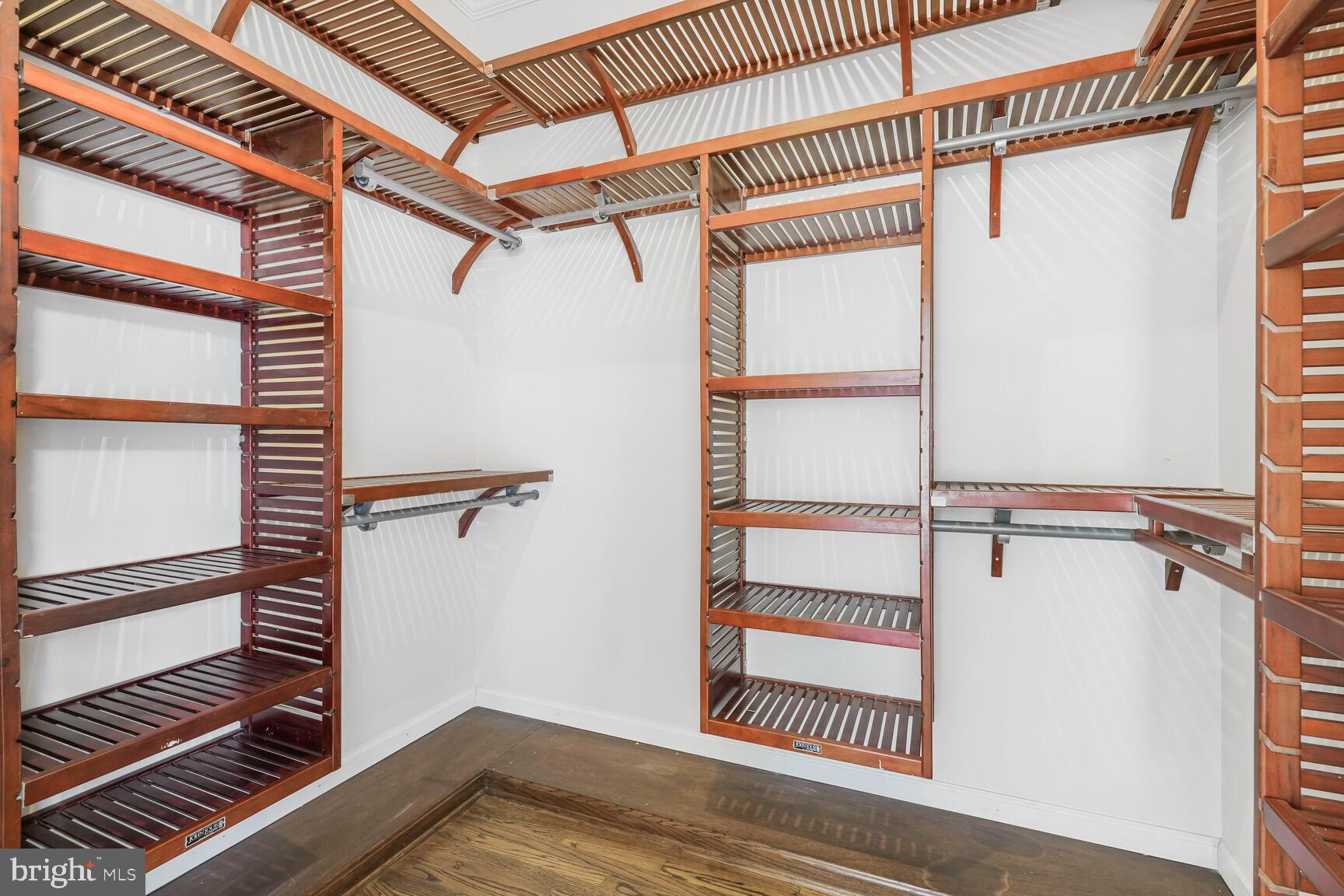 LYON PARK - Residential