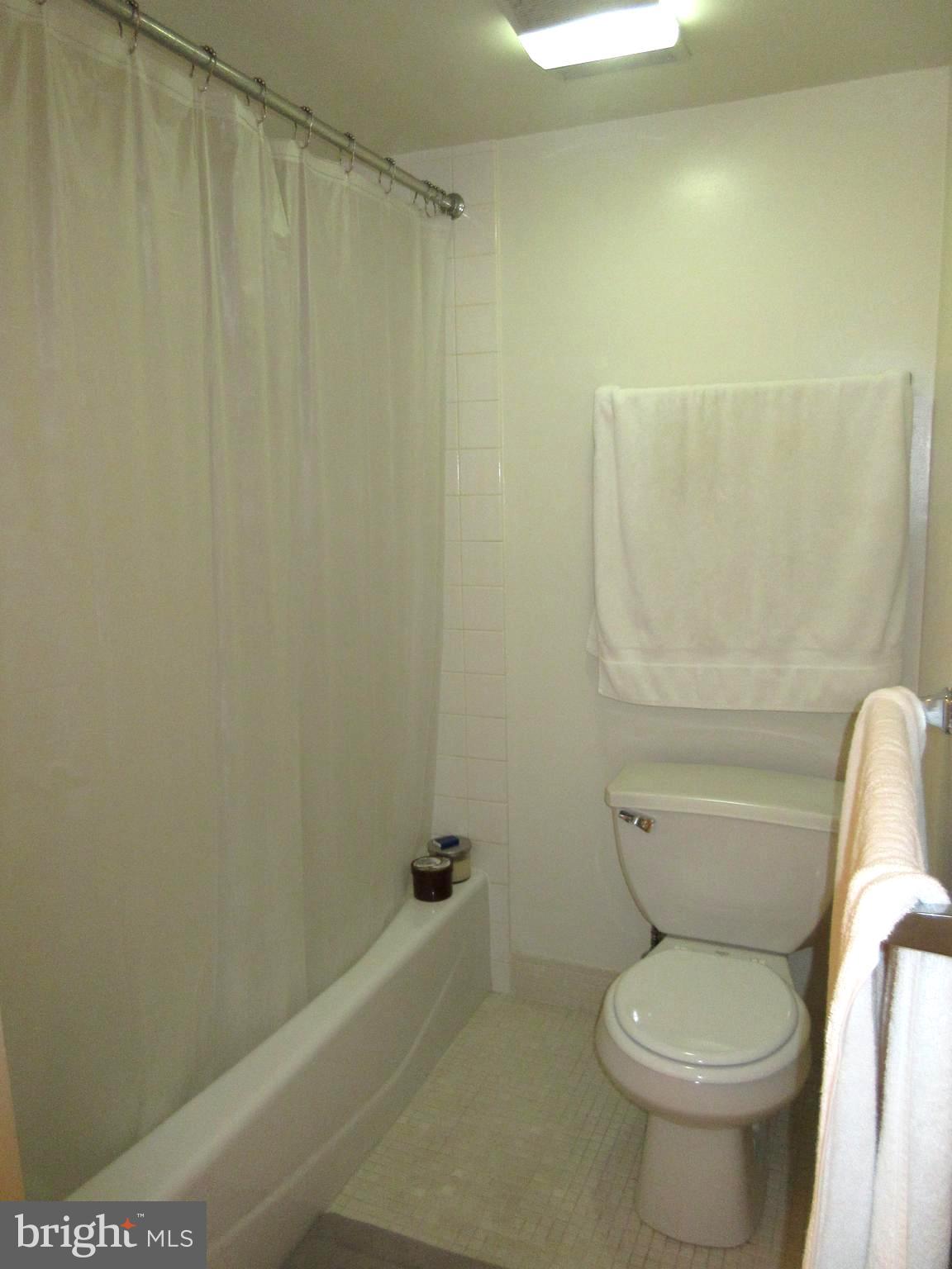 WASHINGTON SQ - Residential