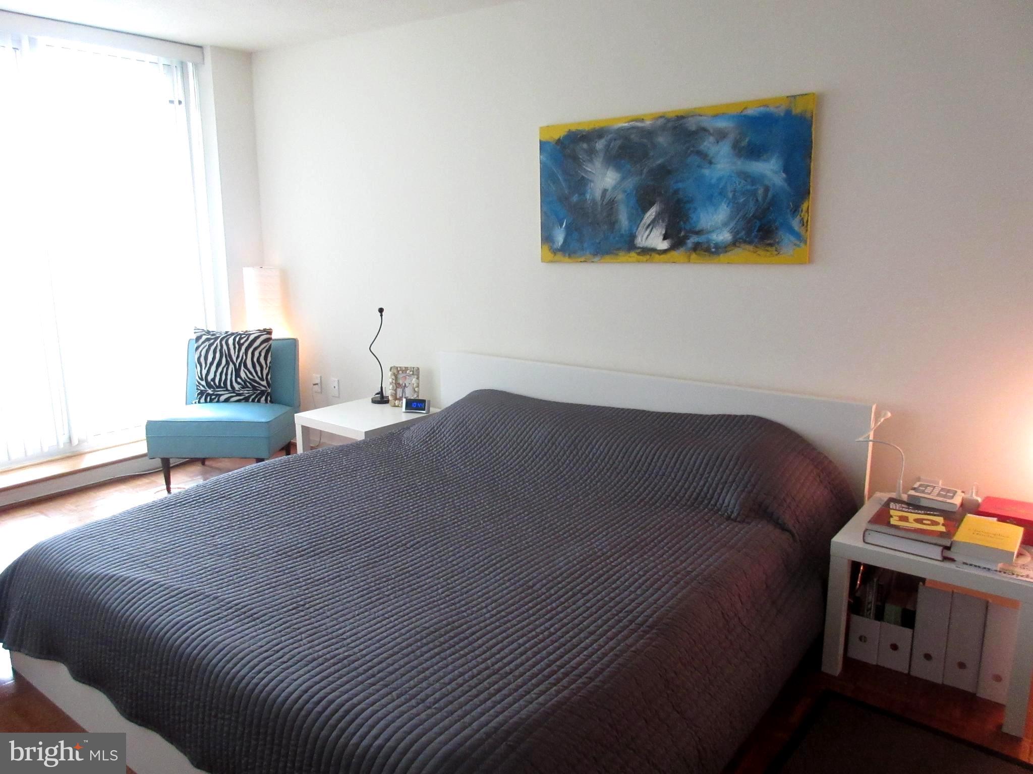 WASHINGTON SQ - Residential