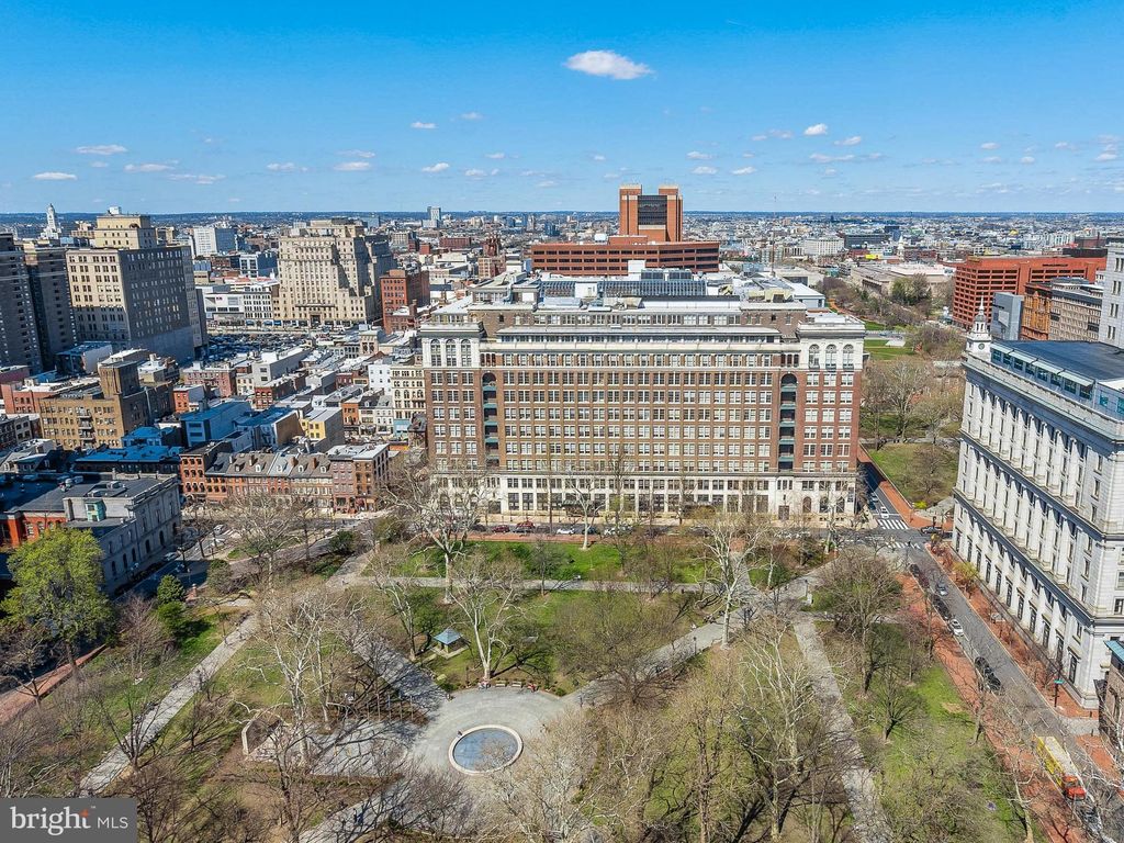 Photo of 604 - 36 S Washington Square #2408, PHILADELPHIA, PA 19106 (MLS # PAPH2588166)