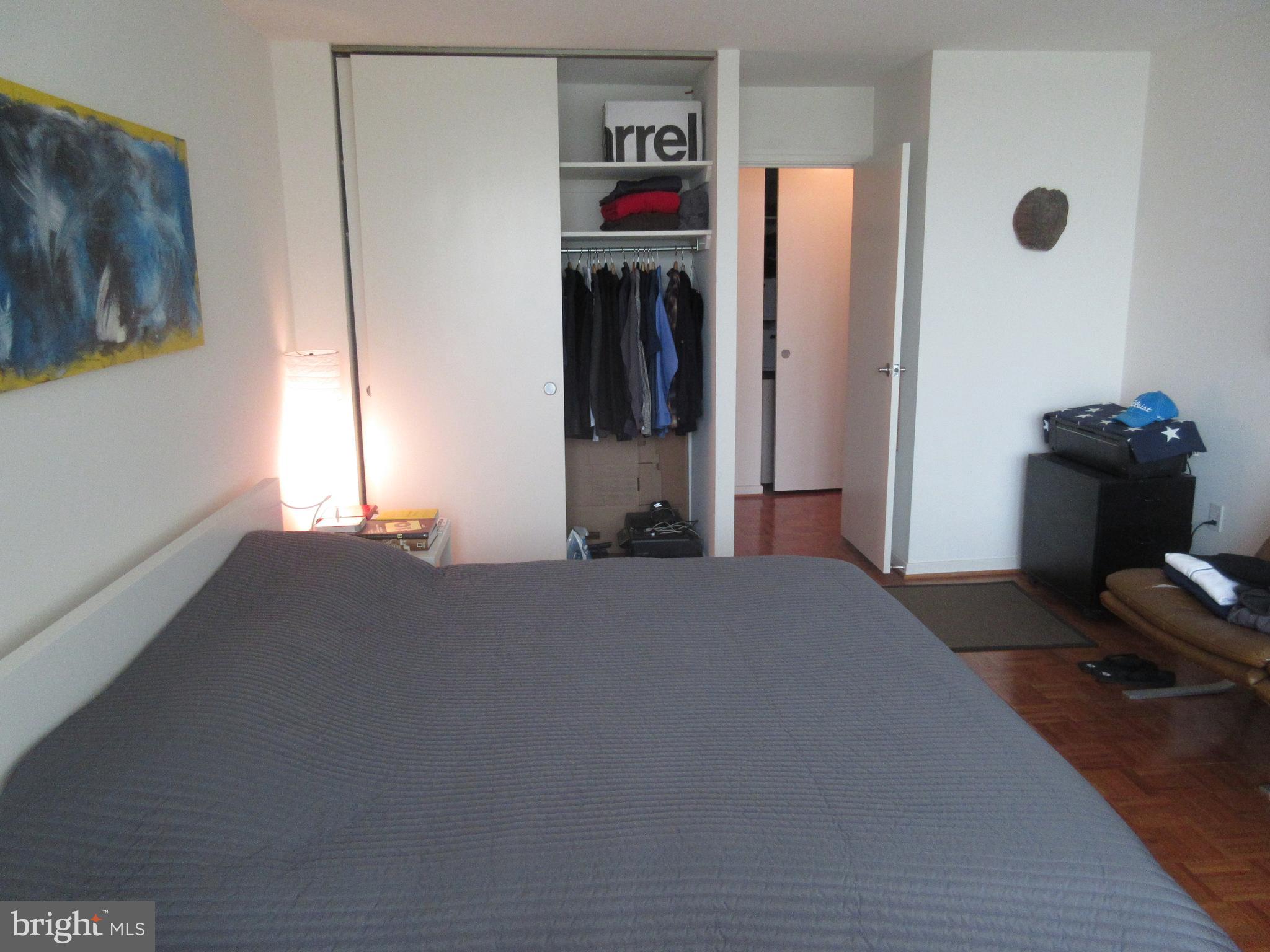 WASHINGTON SQ - Residential