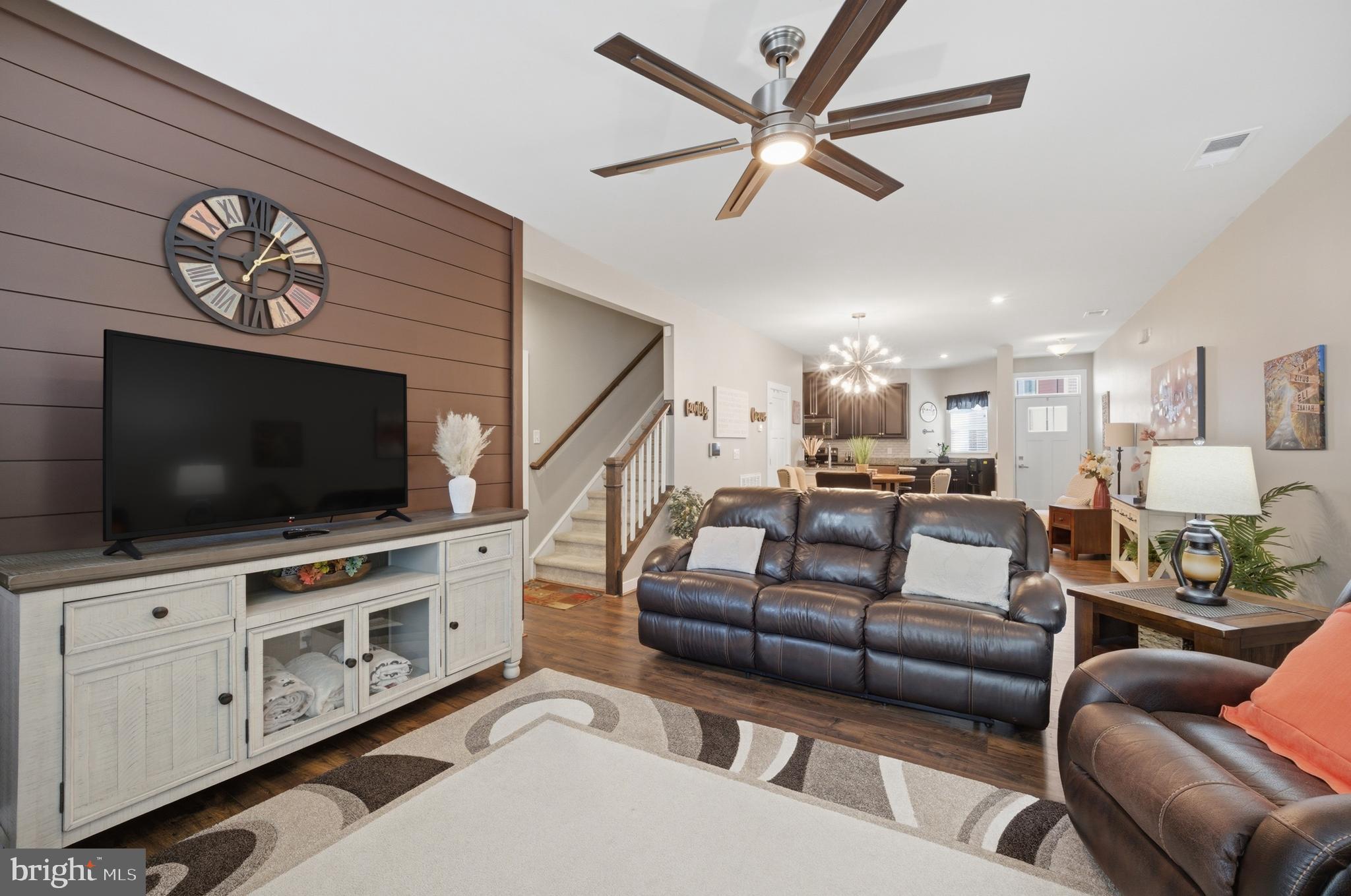 902 CENTURION CIRCLE