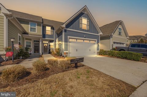 902 CENTURION CIRCLE CHESAPEAKE VA 23323