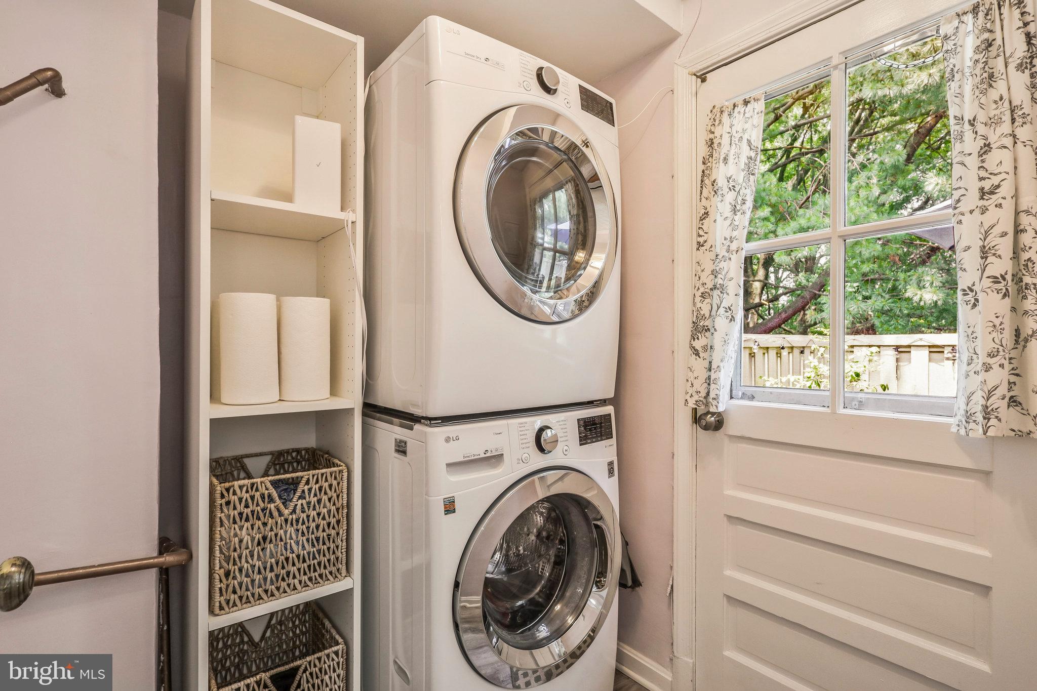 FAIRLINGTON TOWNE - Residential Lease