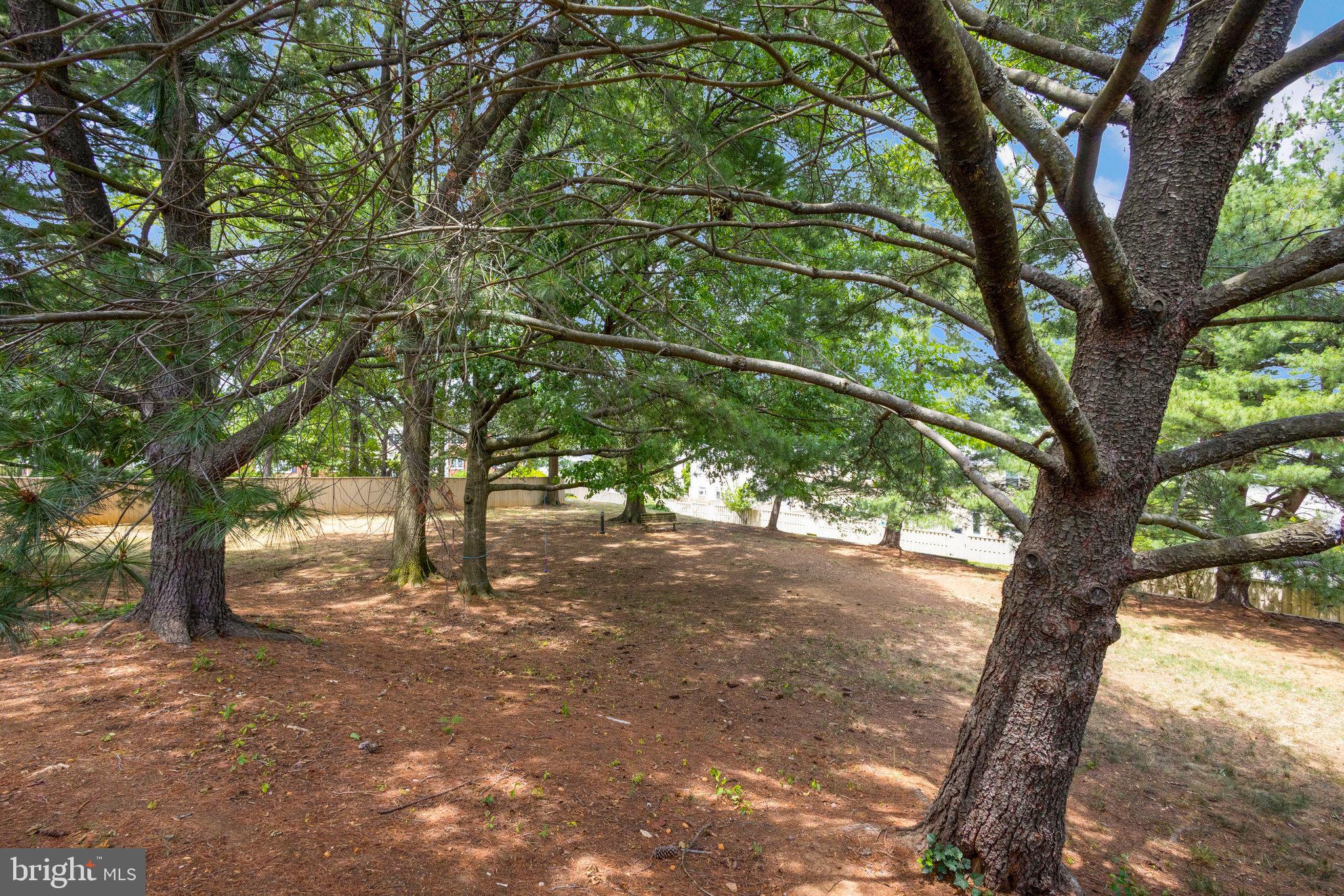 FAIRLINGTON TOWNE - Residential Lease