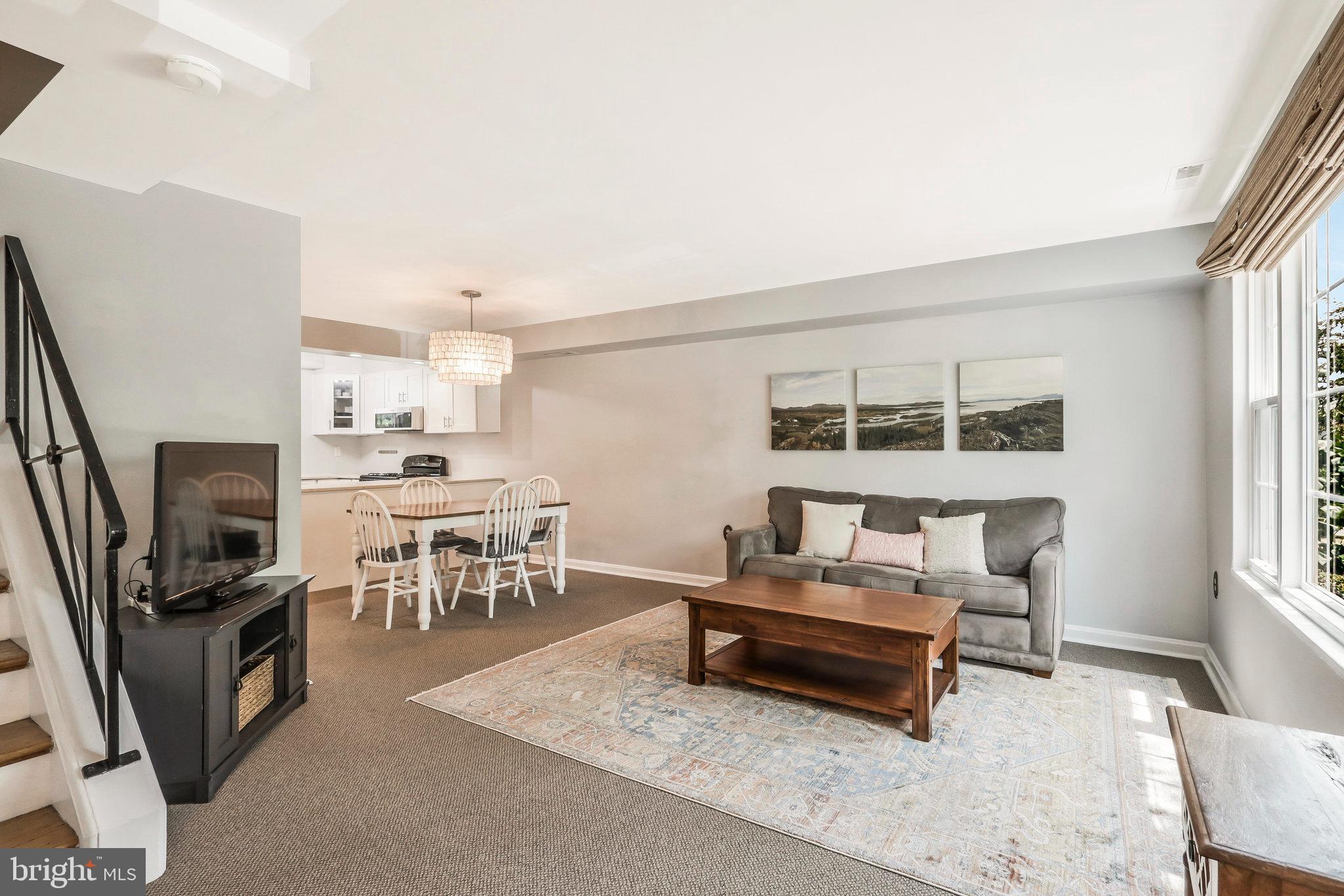 FAIRLINGTON TOWNE - Residential Lease