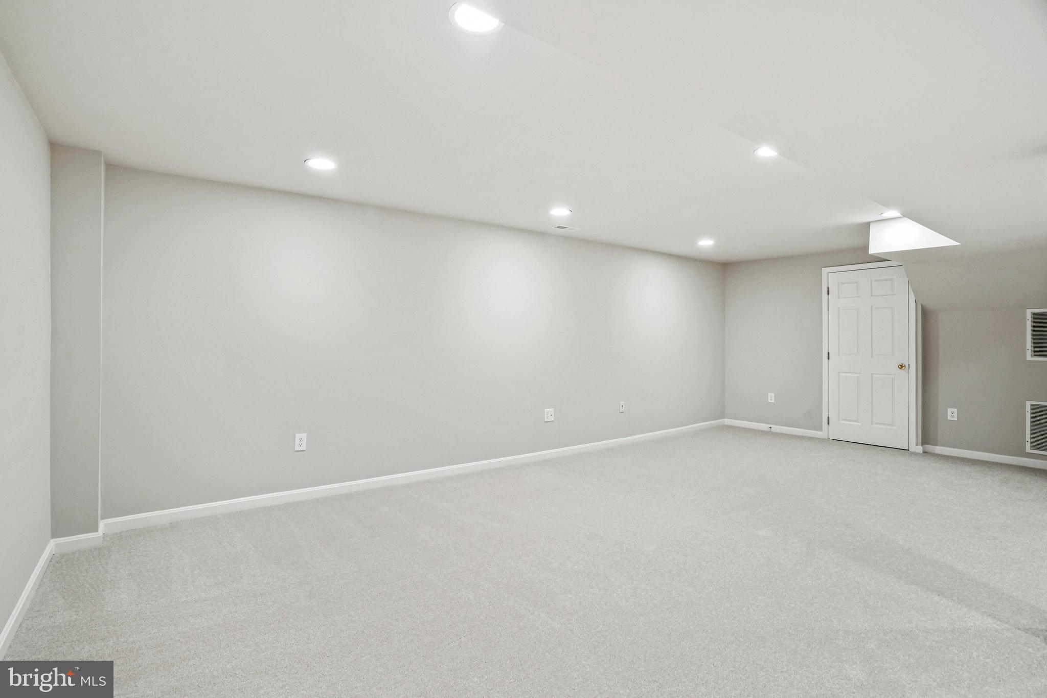 HUNTINGTON TERRACE - Residential