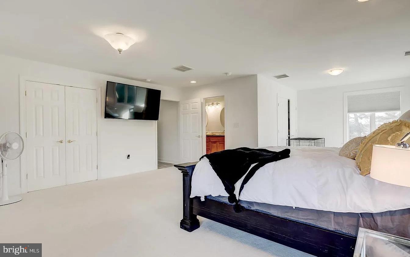 NORTH LAUREL PARK - Residential Lease