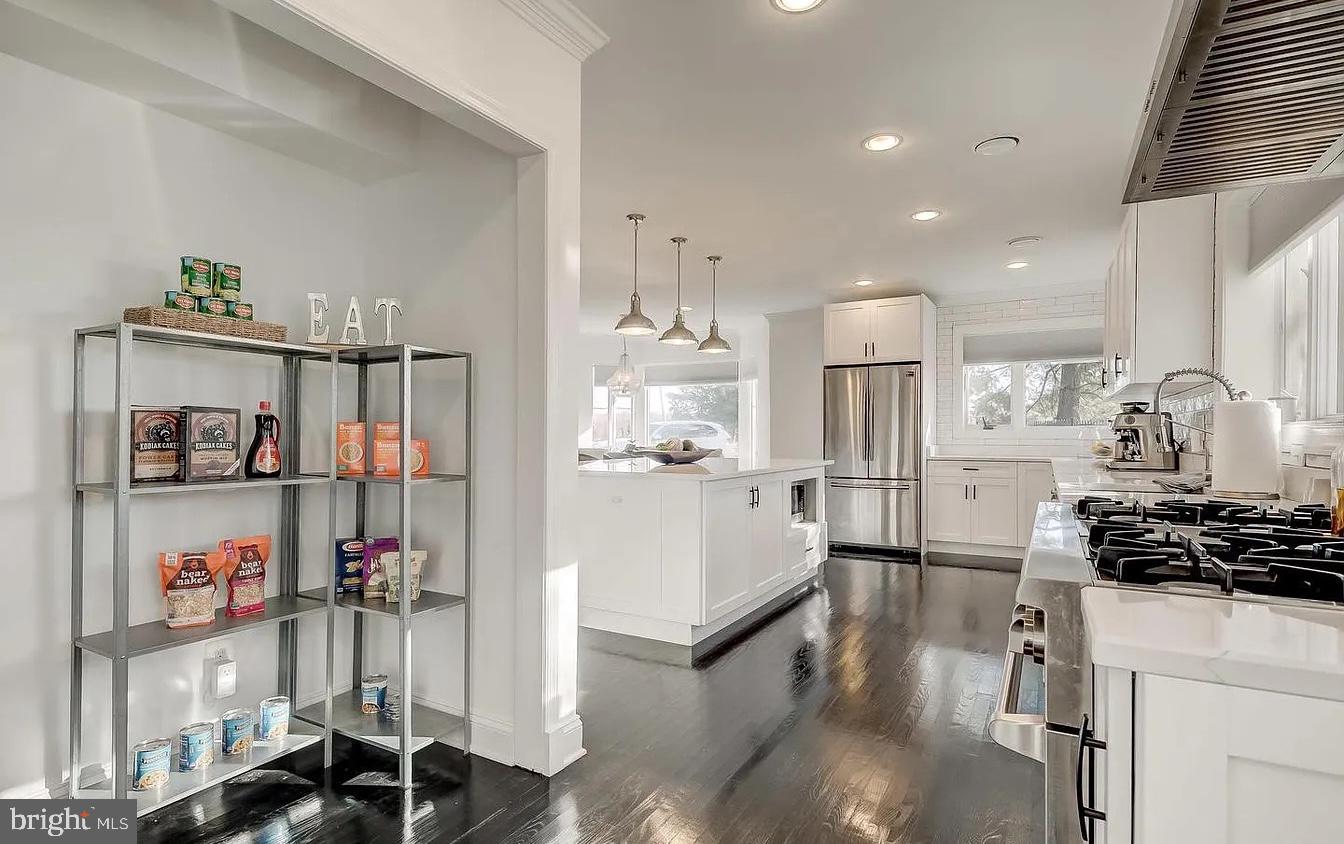 NORTH LAUREL PARK - Residential Lease