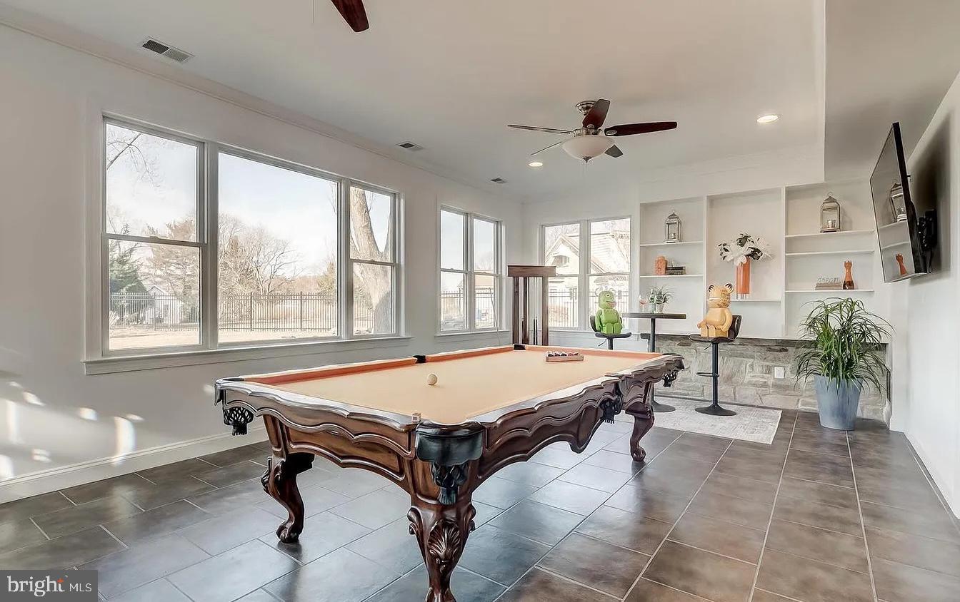 NORTH LAUREL PARK - Residential Lease