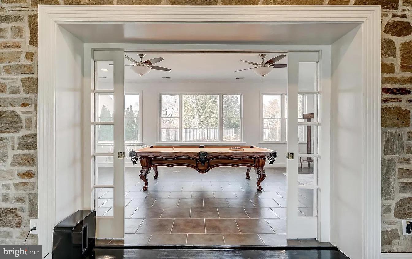 NORTH LAUREL PARK - Residential Lease