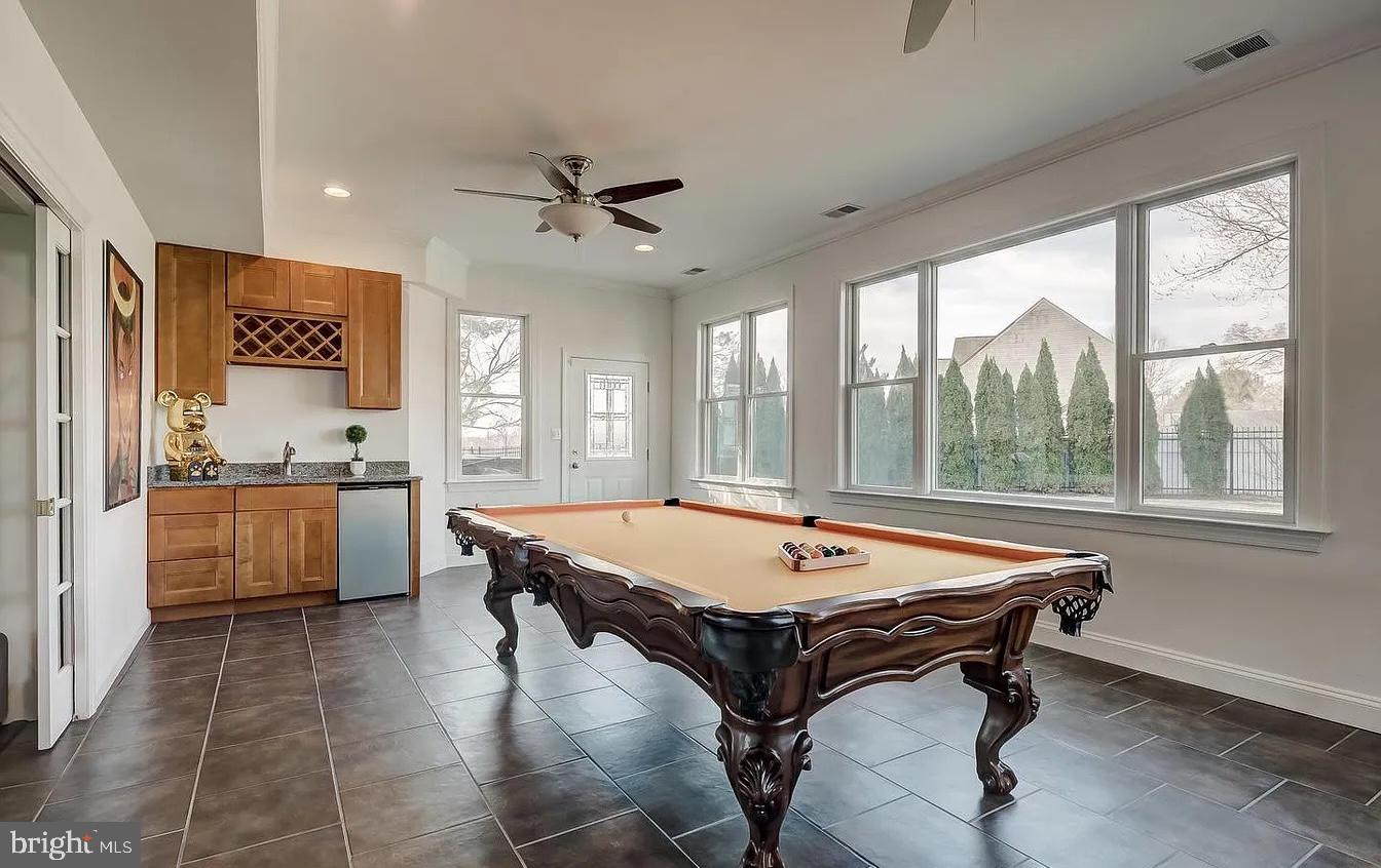 NORTH LAUREL PARK - Residential Lease