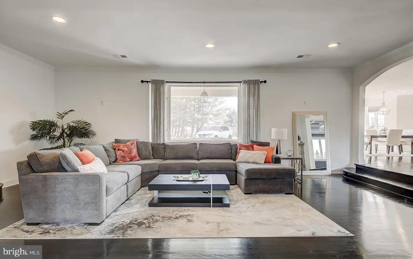 NORTH LAUREL PARK - Residential Lease