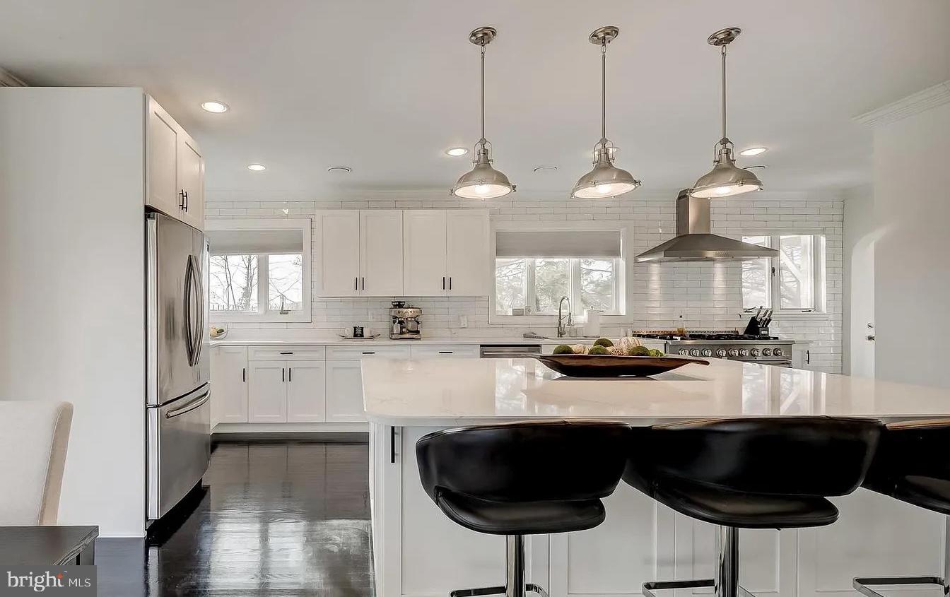 NORTH LAUREL PARK - Residential Lease