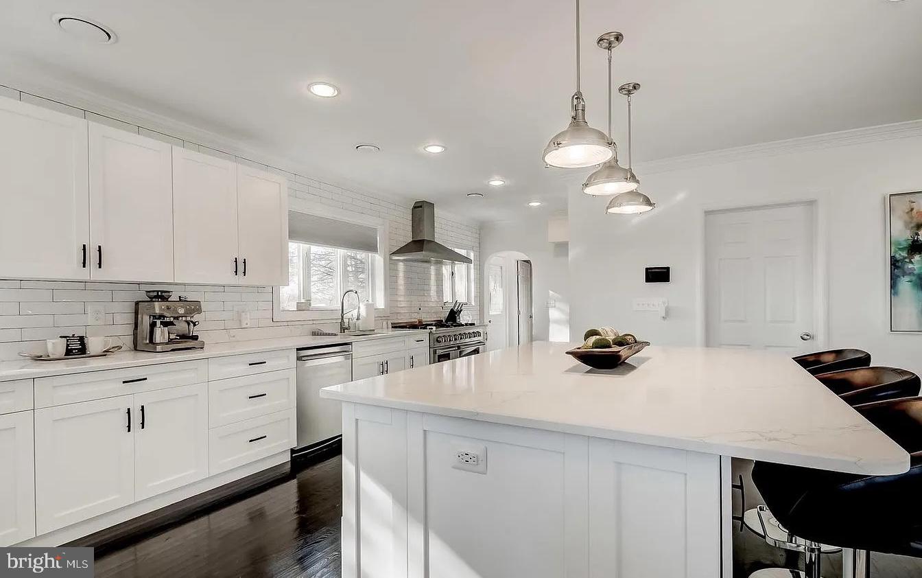 NORTH LAUREL PARK - Residential Lease