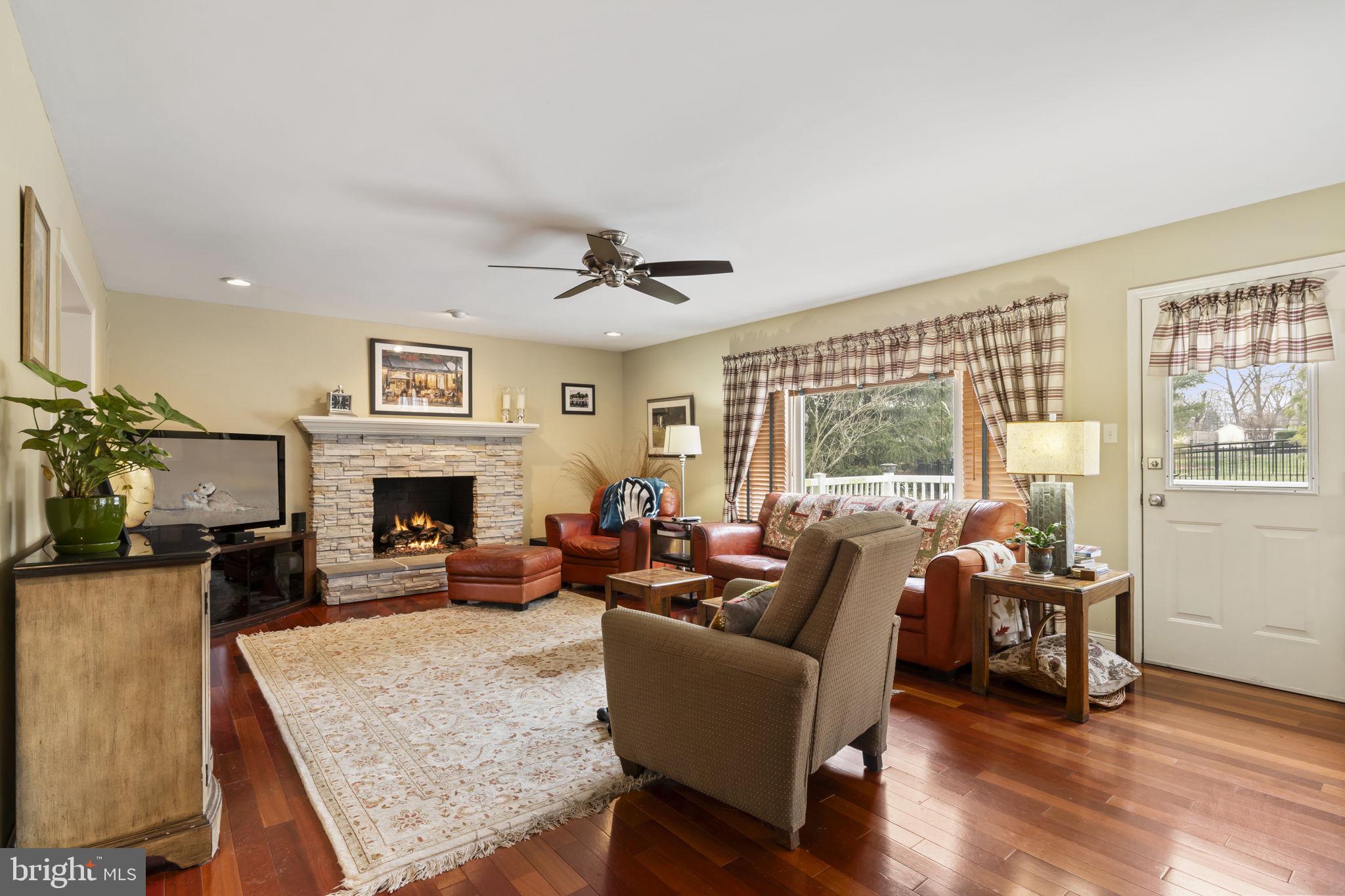 BRIARWOOD - Residential