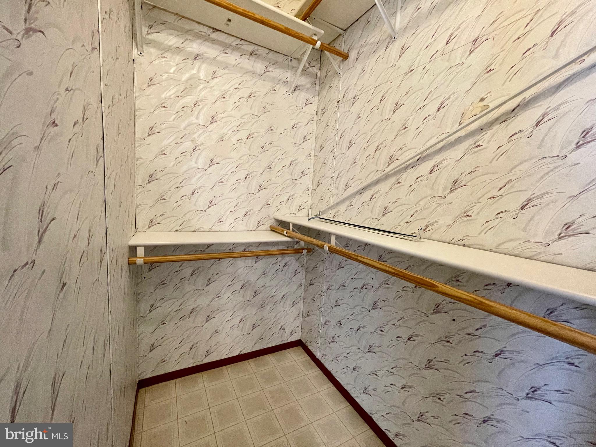 HIGHLAND MANOR - Residential