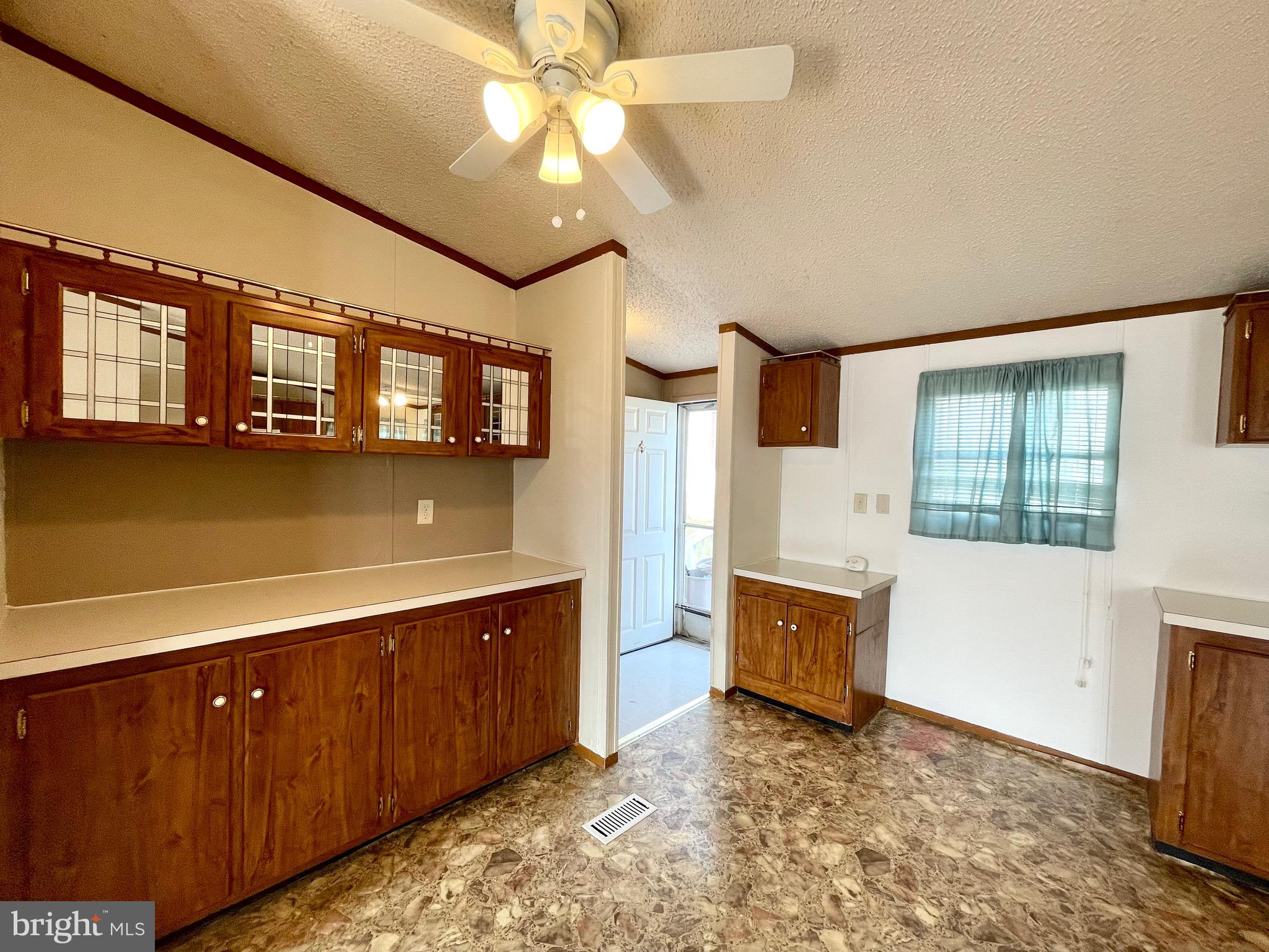 HIGHLAND MANOR - Residential