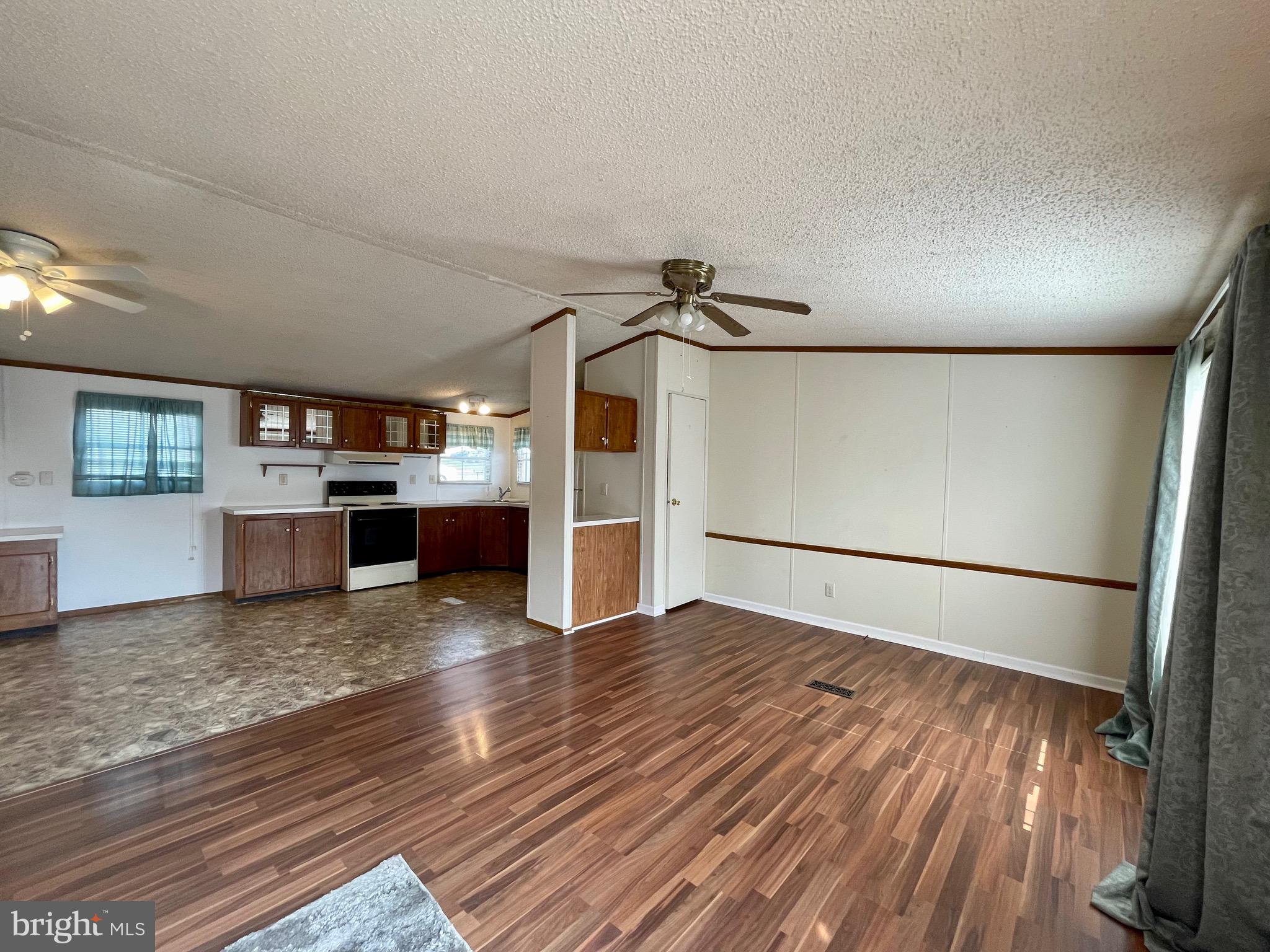 HIGHLAND MANOR - Residential