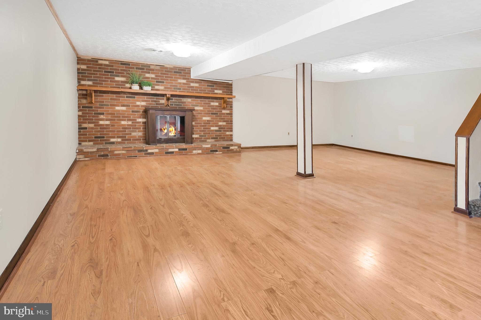 BRUNSWICK - Residential