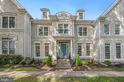3830 FARRCROFT DRIVE FAIRFAX VA 22030