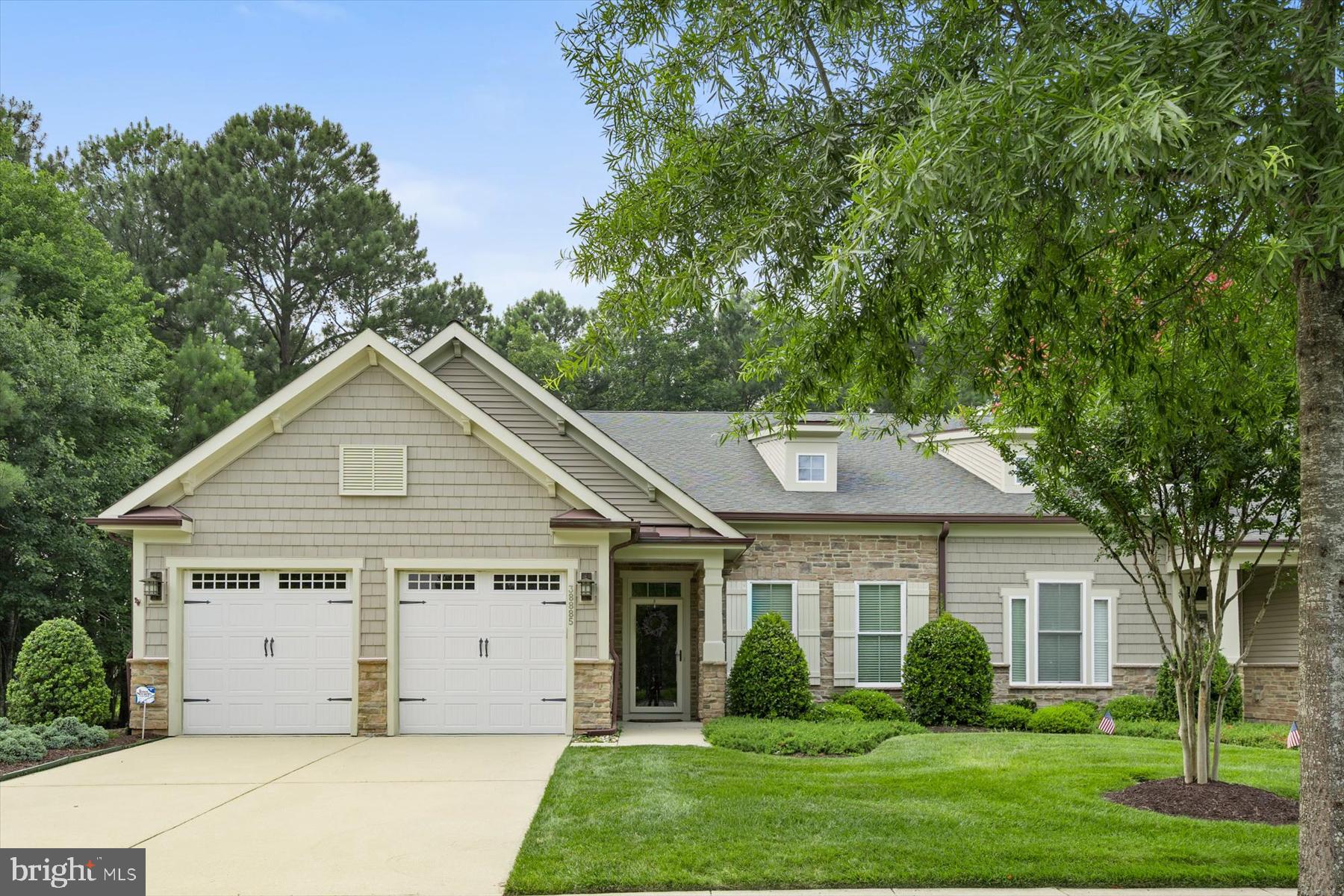 38885 CEDAR WAXWING LANE