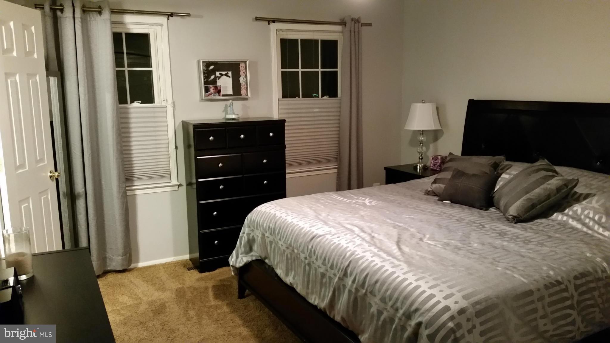 NEWINGTON STATION - Residential