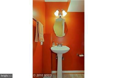 NEWINGTON STATION - Residential